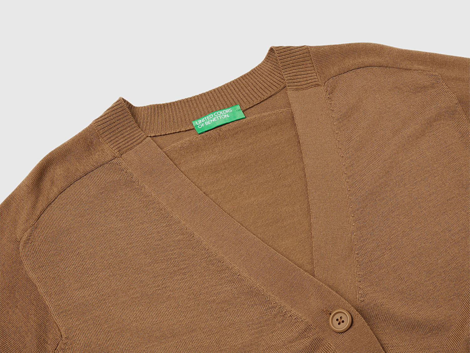 Benetton Kadın Taba  %100 Yün Önü Cep Detaylı Düğmeli V Yaka Hırka