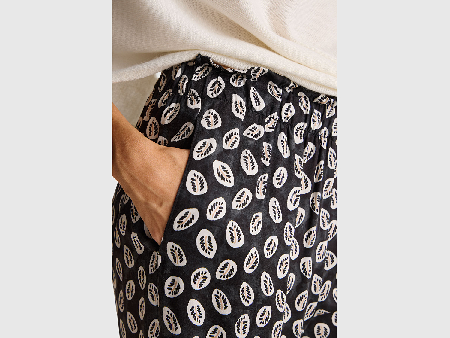 Benetton Kadın %100 Viskoz Desenli Geniş Paça Pantolon