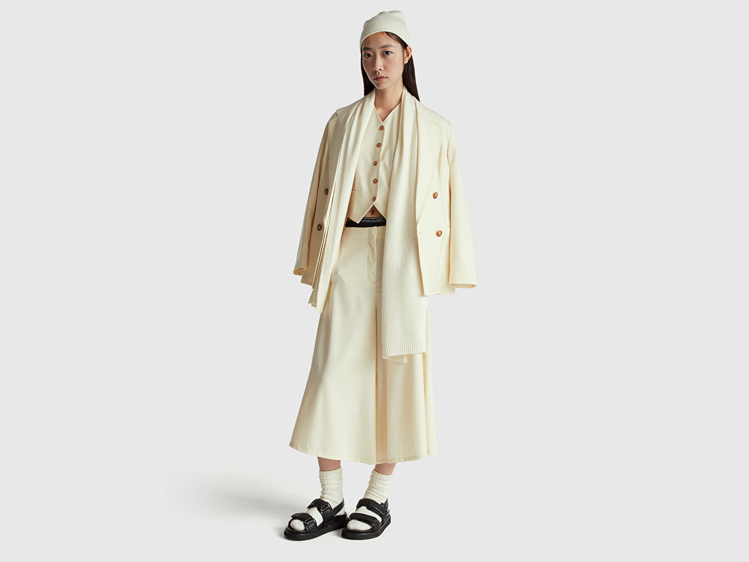 Benetton Kadın Ekru Viskoz ve Yün Karışımlı Düğmeli Yelek