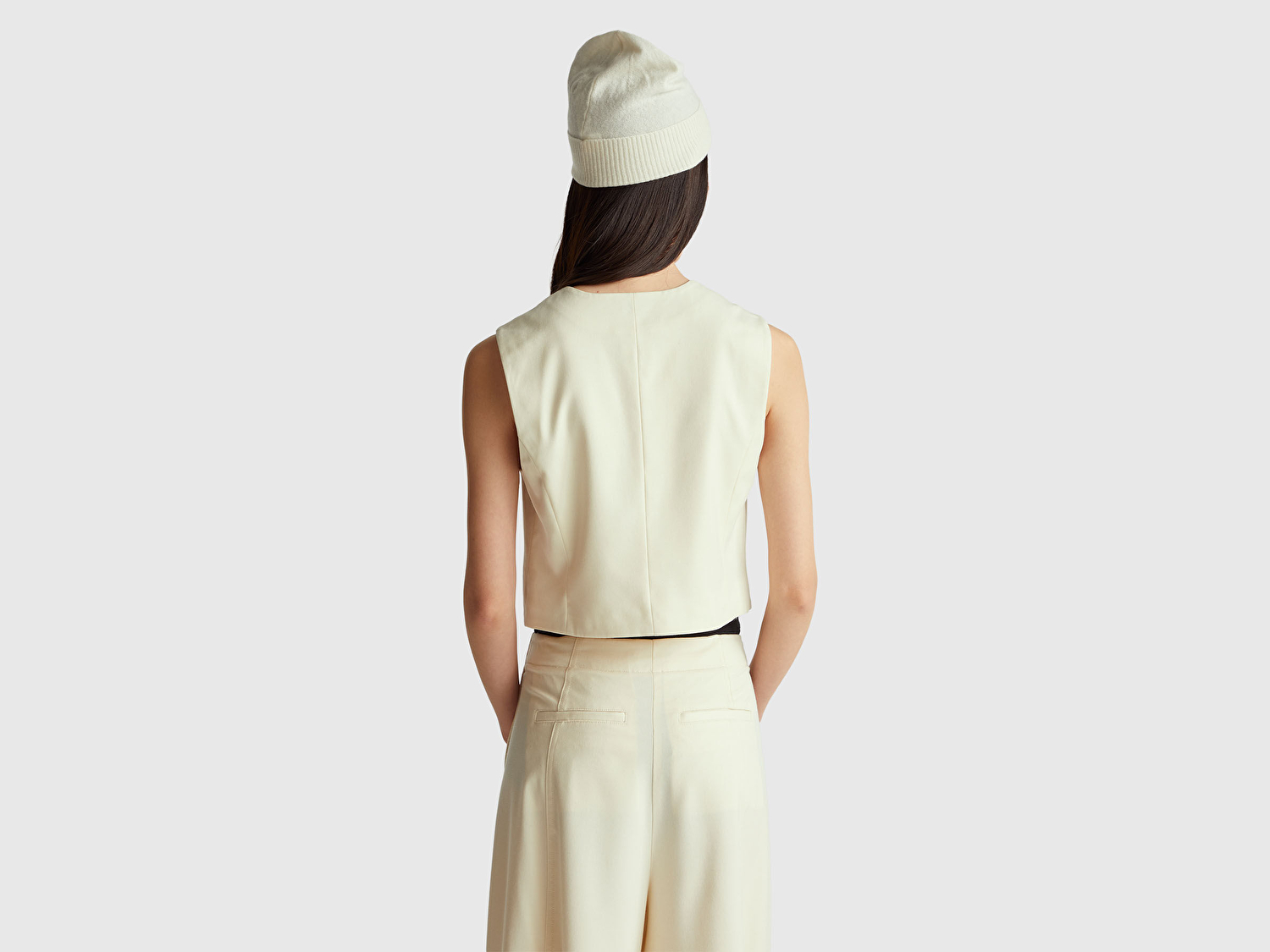 Benetton Kadın Ekru Viskoz ve Yün Karışımlı Düğmeli Yelek