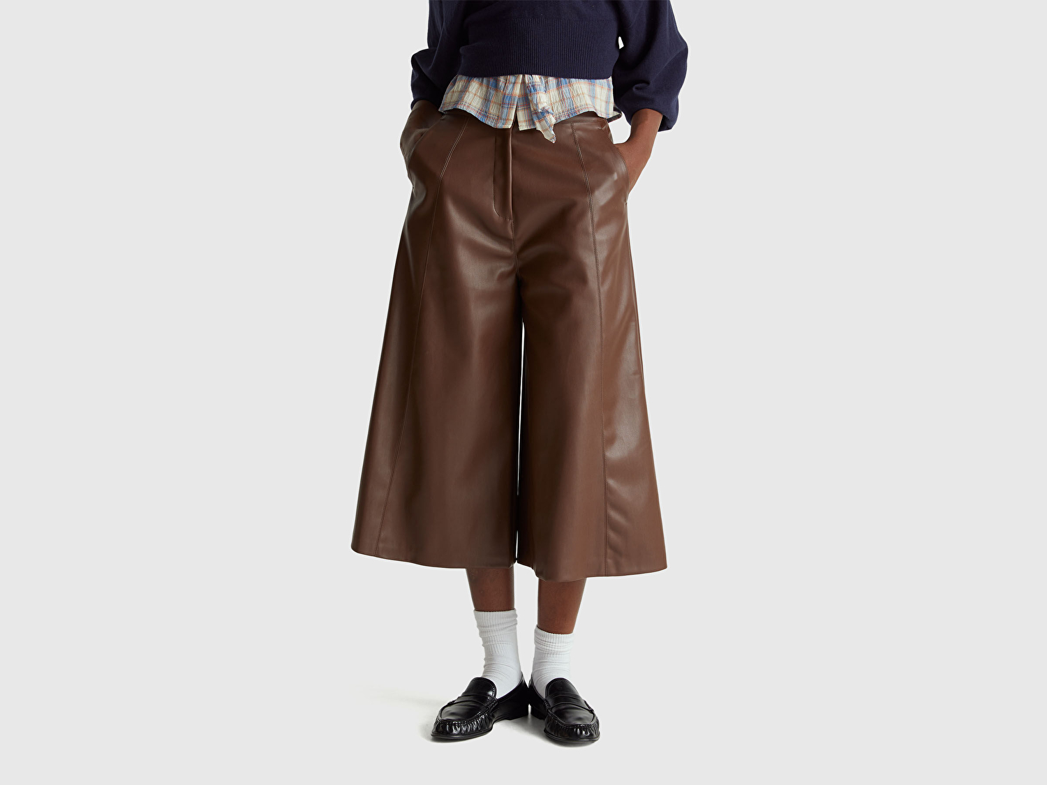 Benetton Kadın Suni Deri Geniş Paça 3/4 Boy Pantolon