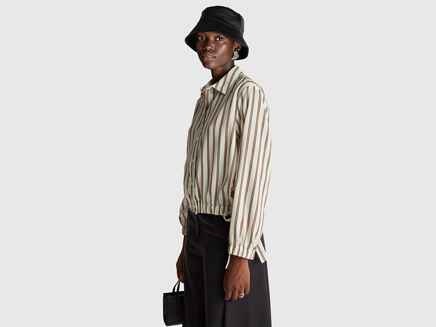 Benetton Kadın Viskoz Karışımlı Çizgili Altı Lastikli Relaxed Fit Gömlek