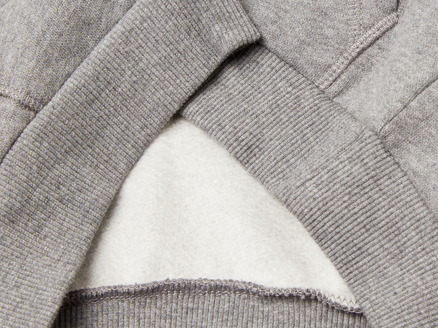 Benetton Erkek Bebek Antrasit Melanj Önü Logo Baskılı Cepli Bisiklet Yaka Regular Fit Sweatshirt