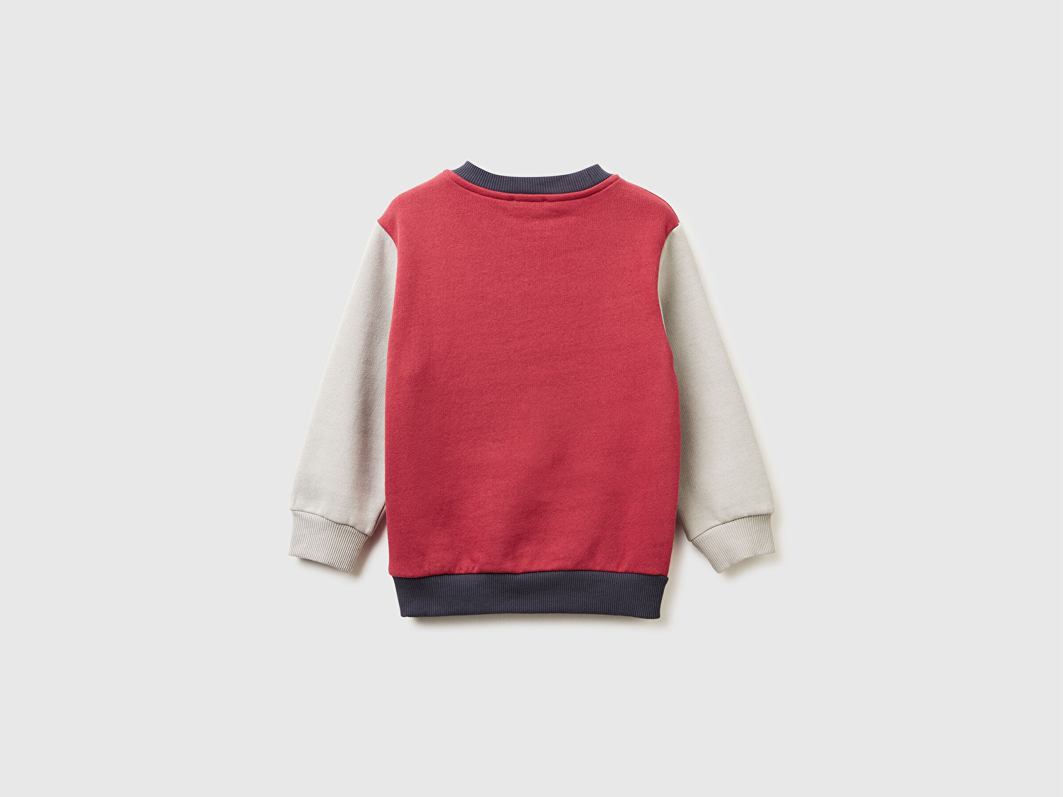 Benetton Erkek Bebek Bordo-Gri Önü Logo Baskılı Cepli Bisiklet Yaka Regular Fit Sweatshirt