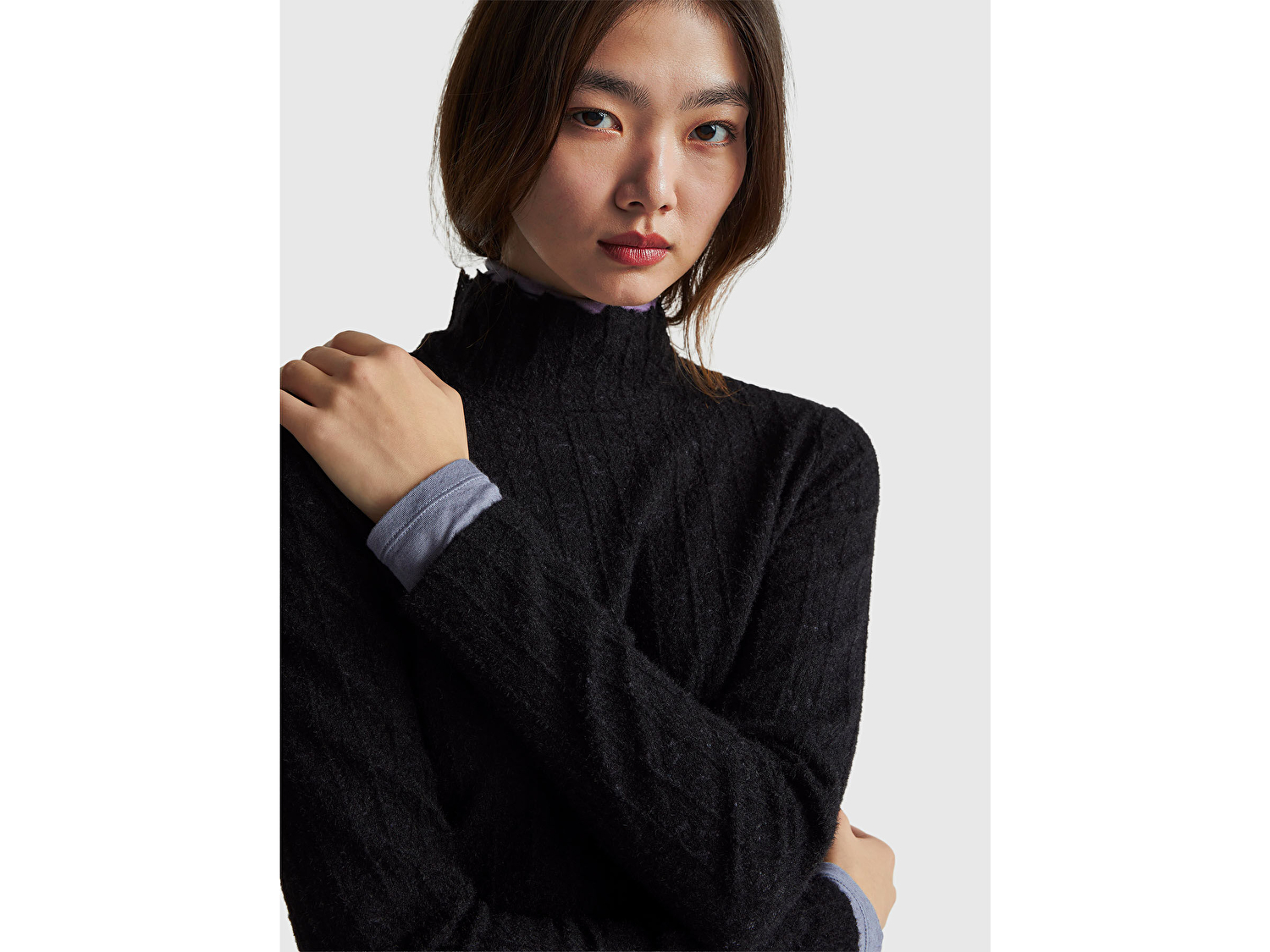 Benetton Kadın Siyah Desenli Dik Yaka Bluz