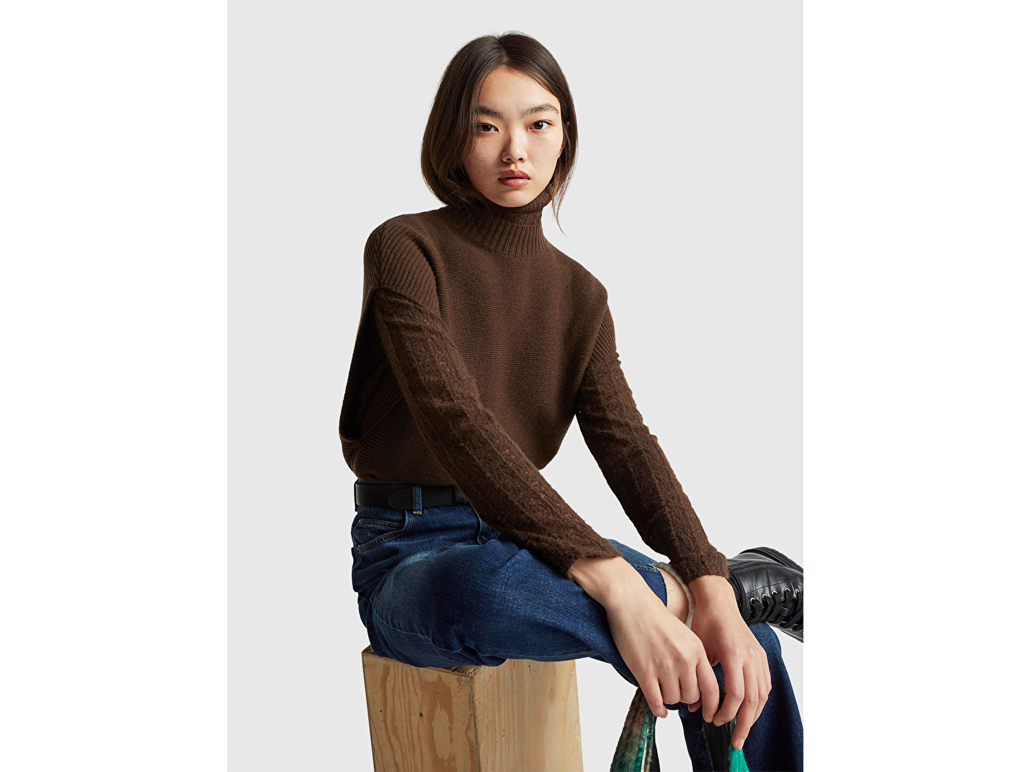 Benetton Kadın Koyu Kahverengi Desenli Dik Yaka Bluz