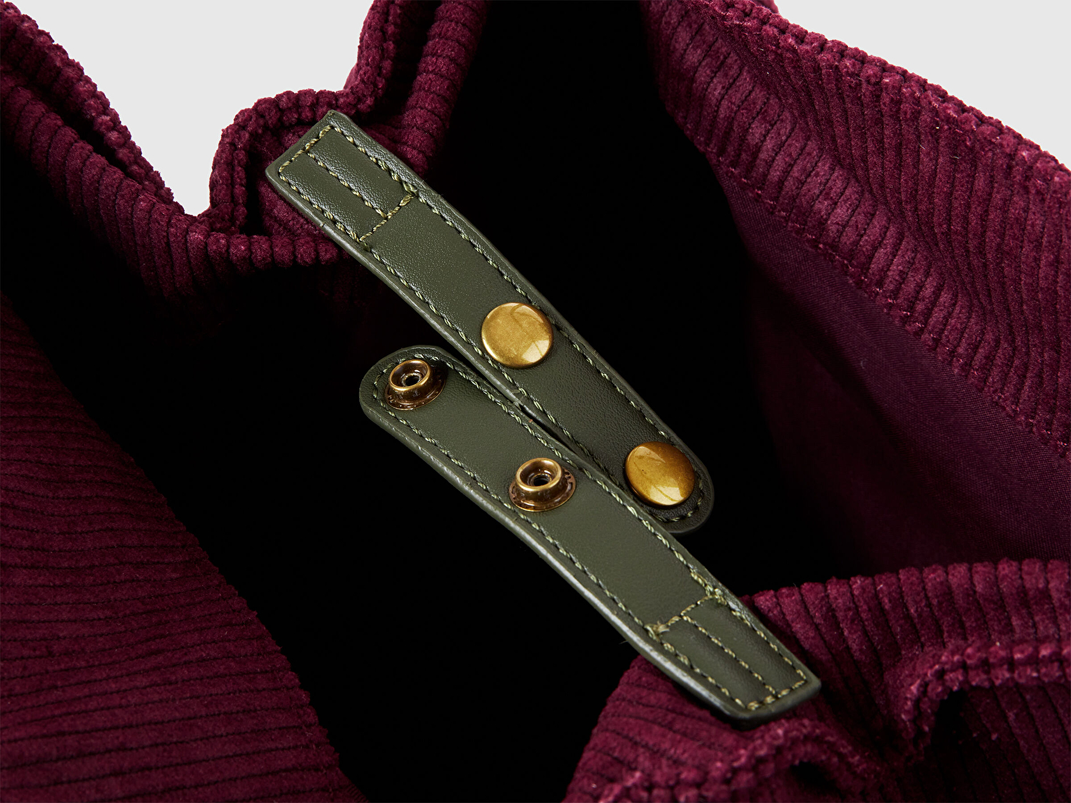 Benetton Kadın Mürdüm Suni Deri Detaylı Büzme İpli Kadife Tote Çanta