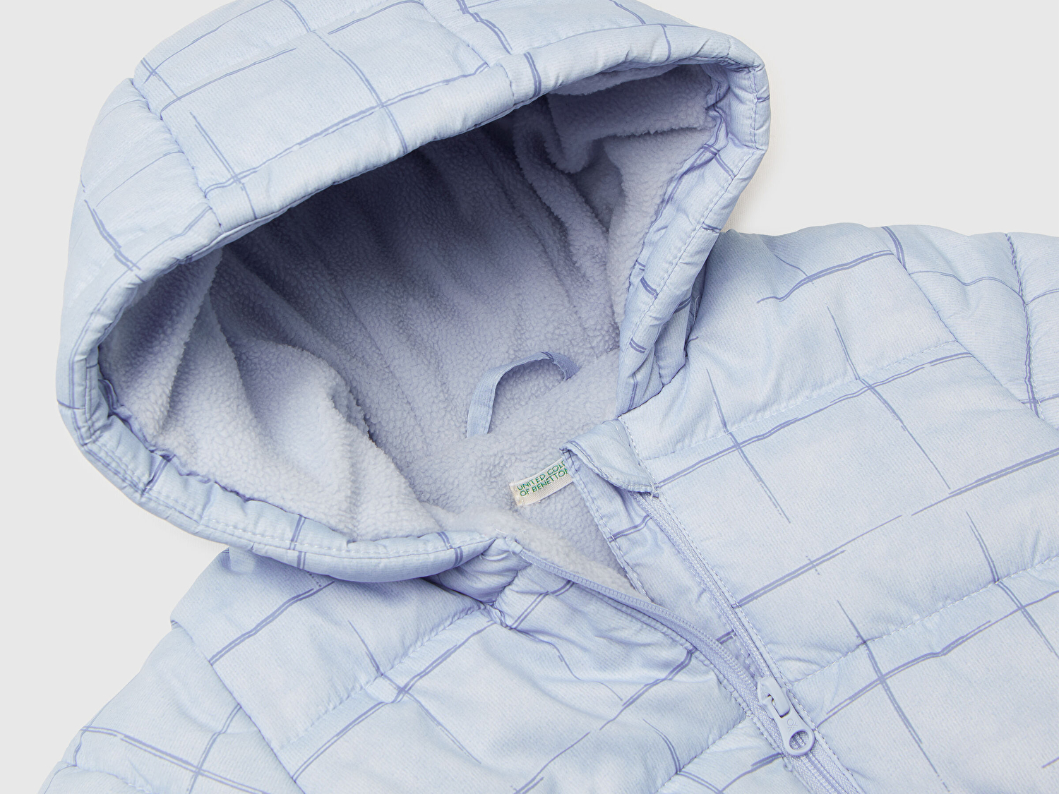 Benetton Bebek Açık Gri Tamamı Kare Desenli  Astarlı Fermuarlı Kapüşonlu Mont