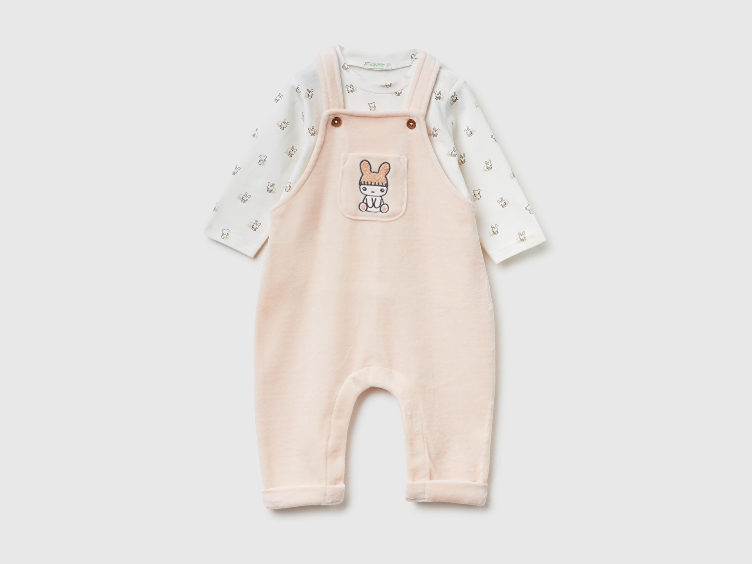 Benetton Bebek Ekru-Toz Pembe Desenli Uzun Kollu T-shirt ve Tavşan İşlemeli Salopet Takım