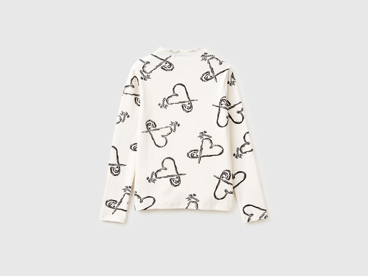 Benetton Kız Çocuk Ekru Tamamı Baskılı Logo Etiketli Bebe Yaka Uzun Kollu T-Shirt