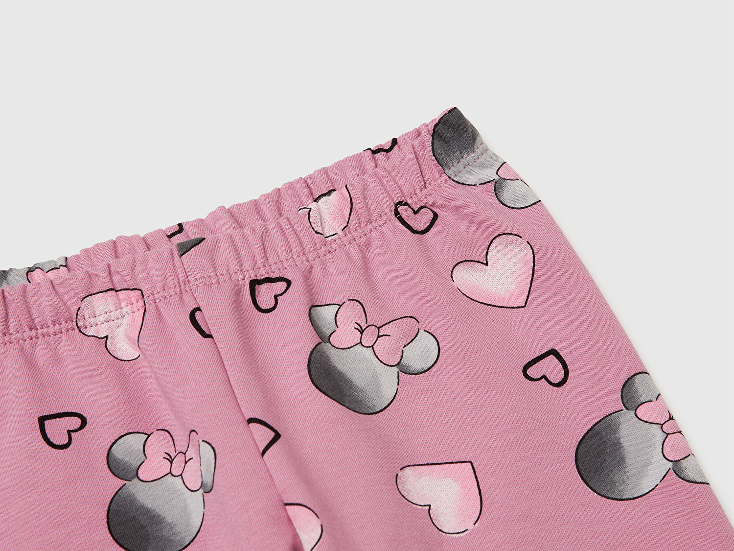 Benetton Kız Bebek Ekru Mix Önü Baskılı Sweatshirt ve Tamamı Desenli Pantolon Takım