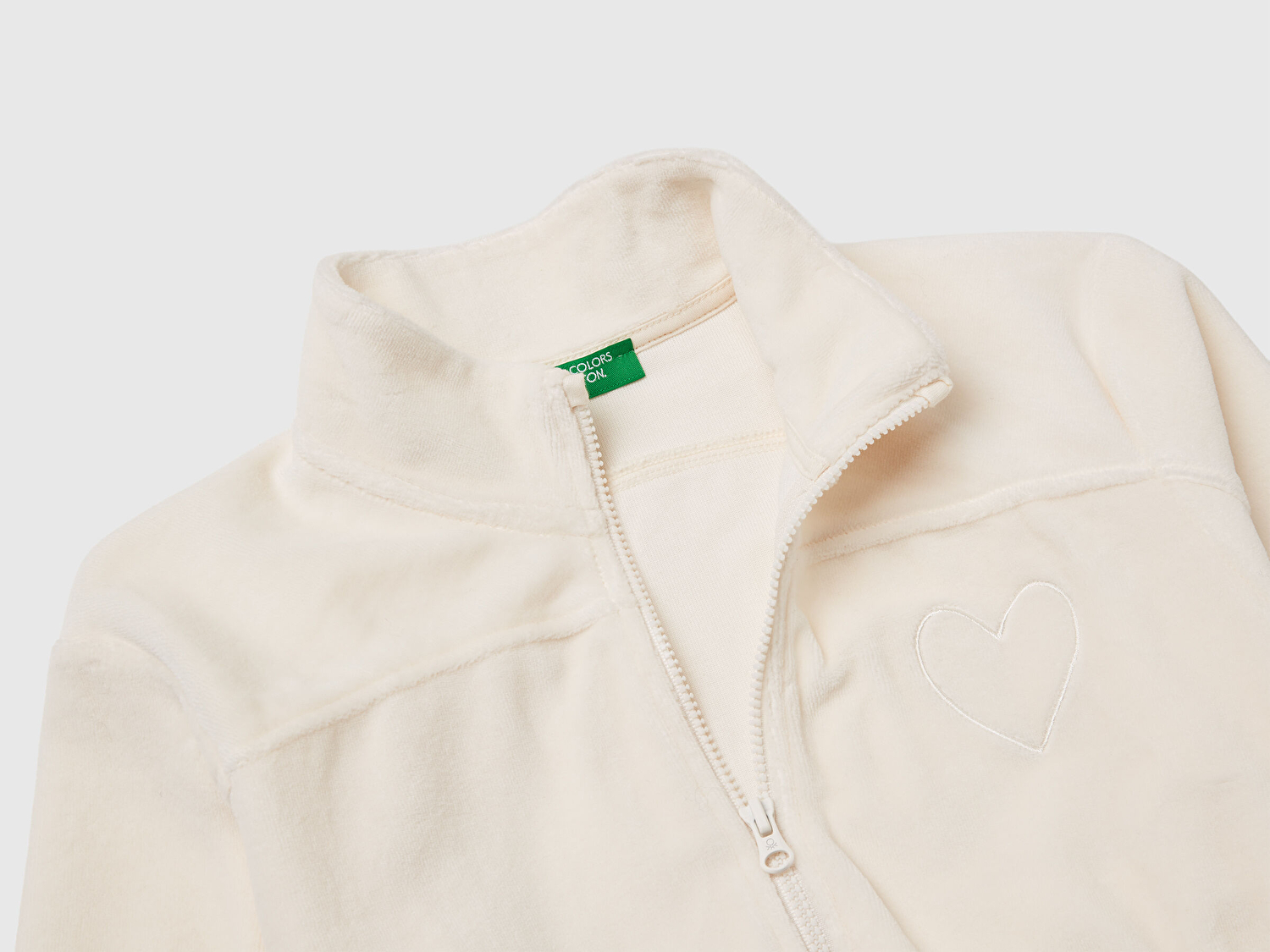 Benetton Kız Bebek Ekru Göğüs Baskılı Logo Etiketli Fermuarlı Yan Cepli Sweatshirt