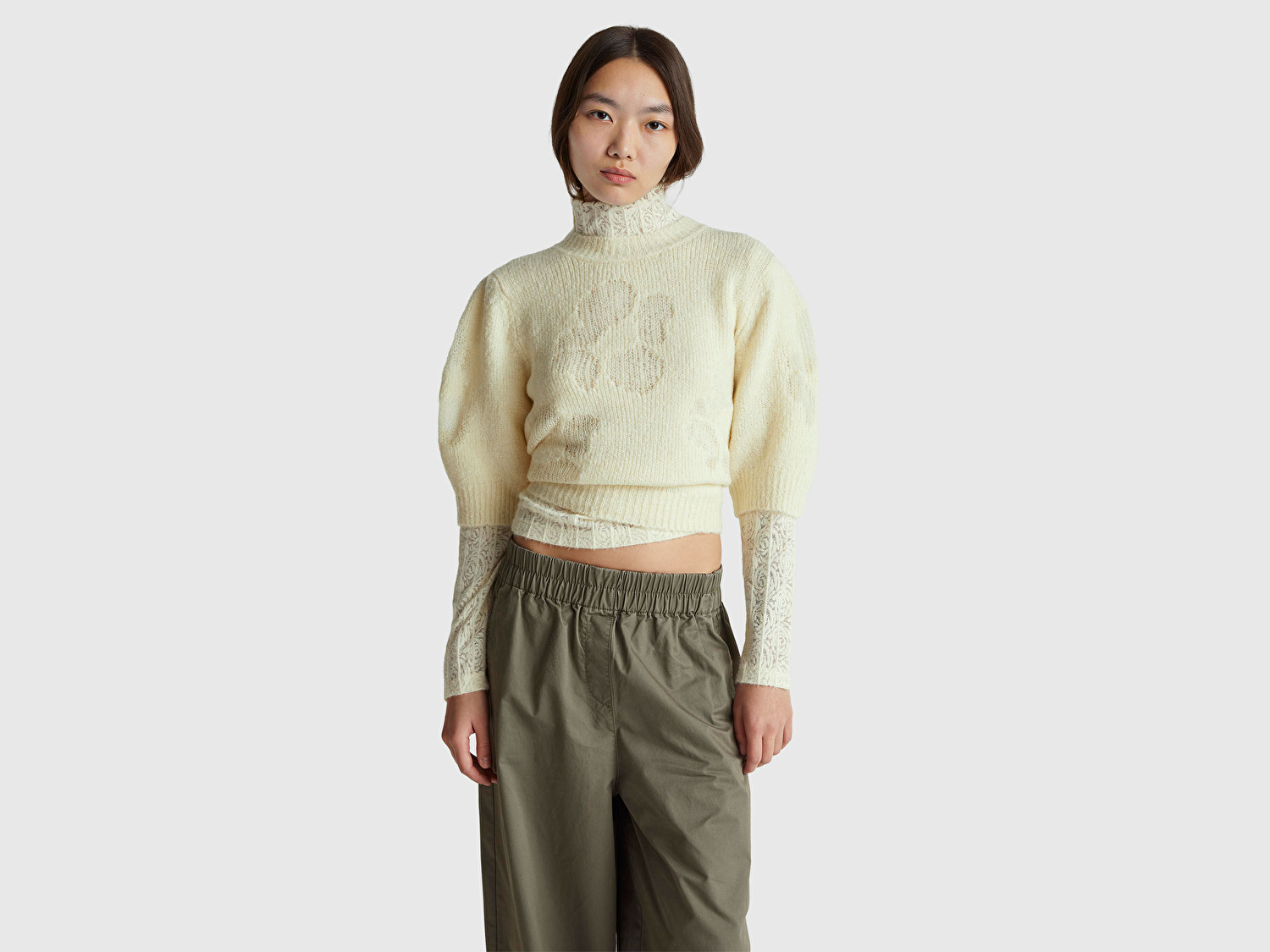 Benetton Kadın Krem Akrilik ve Yün Karışımlı Desenli Yarım Kol Kazak