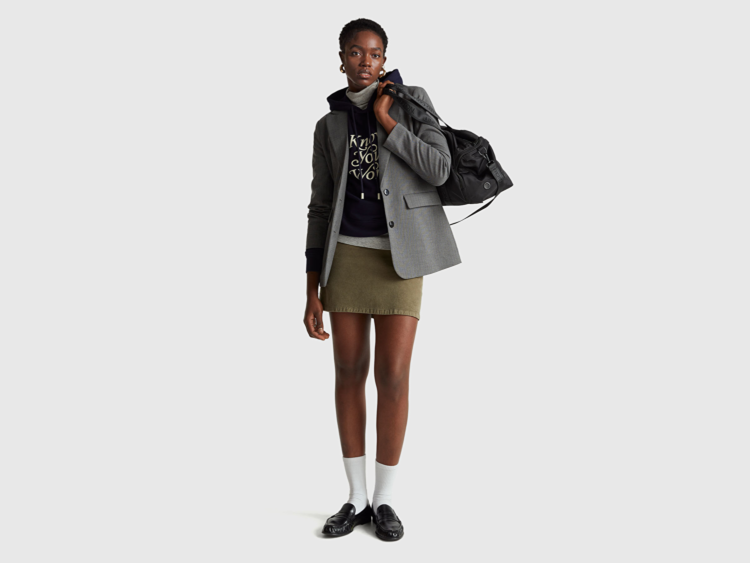 Benetton Kadın Lacivert Pamuk Karışımlı Önü Yazı Baskılı Kapüşonlu Sweatshirt