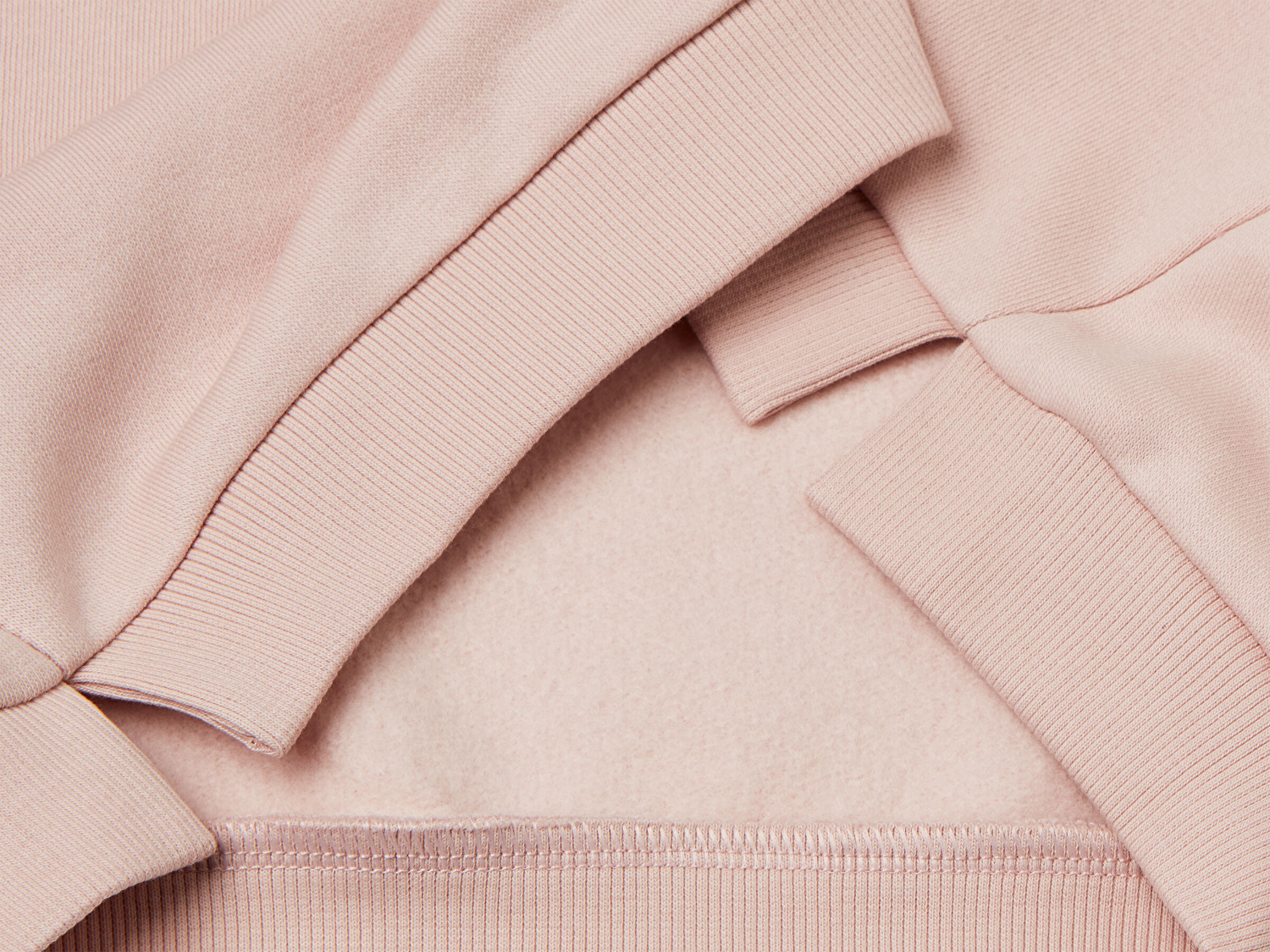 Benetton Kız Bebek Toz Pembe Renk Bloklu Simli Logo Baskılı Yırtmaçlı Sweatshirt 