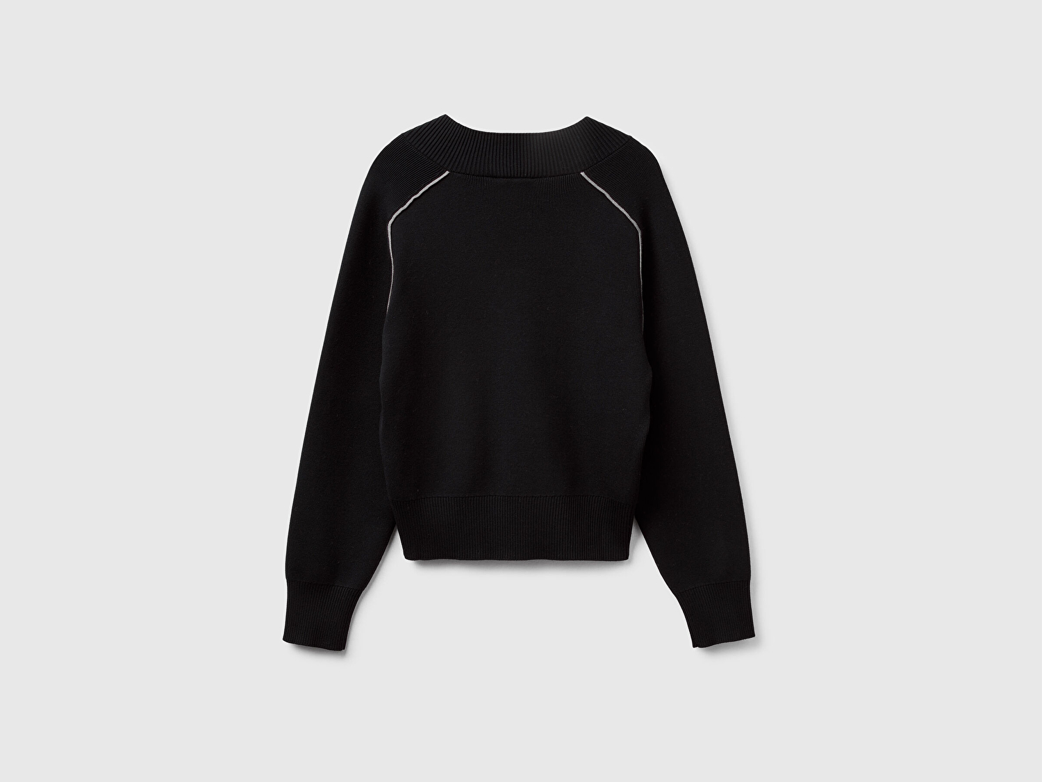 Benetton Kadın Siyah Viskoz Karışımlı Ribana Detaylı V Yaka Kazak