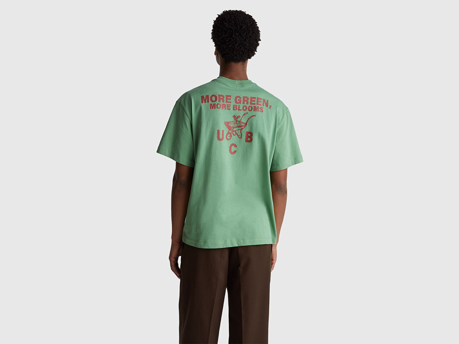 Benetton Erkek Haki Yeşilli %100 Pamuk Önü İşleme Detaylı Oversize Bisiklet Yaka T-Shirt