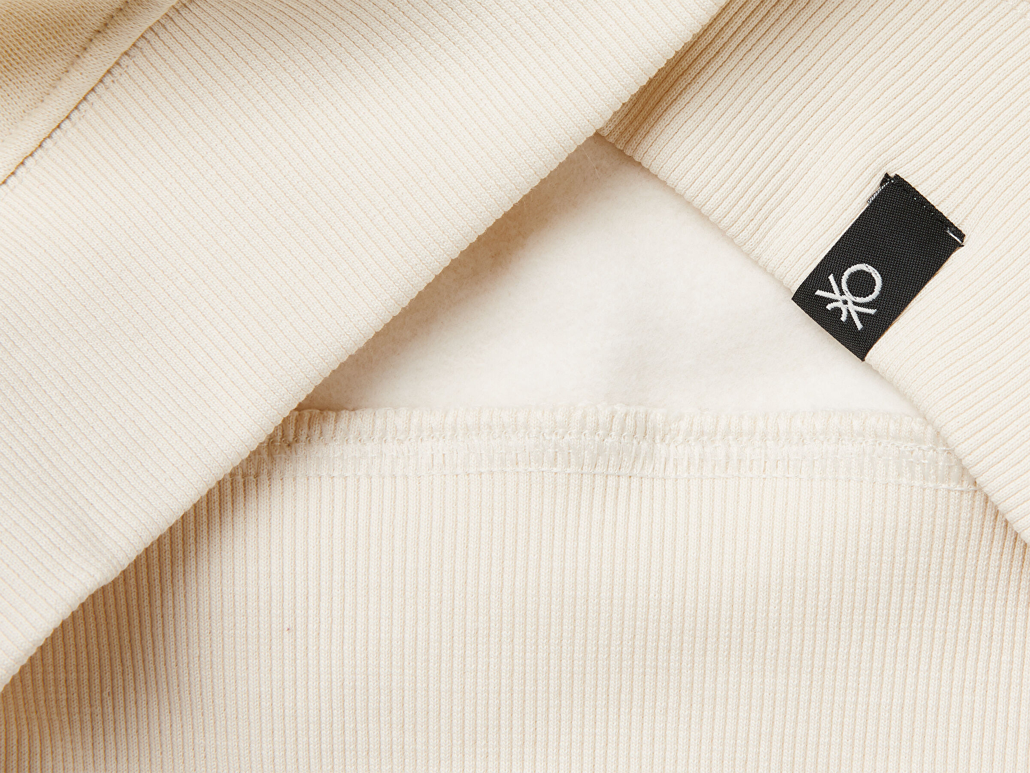 Benetton Erkek Çocuk Krem Tazmanya Baskılı Ribanalı Kapüşonlu Oversize Sweatshirt