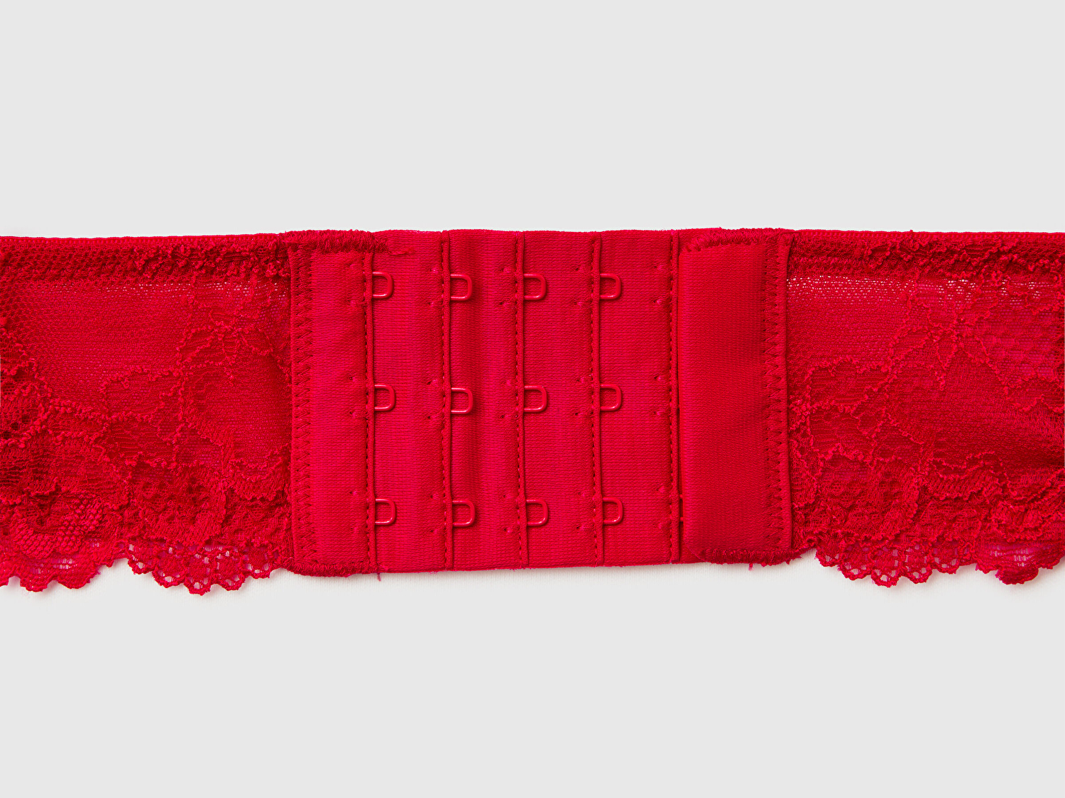 Benetton Kadın Kırmızı Dantel Detaylı Bralet