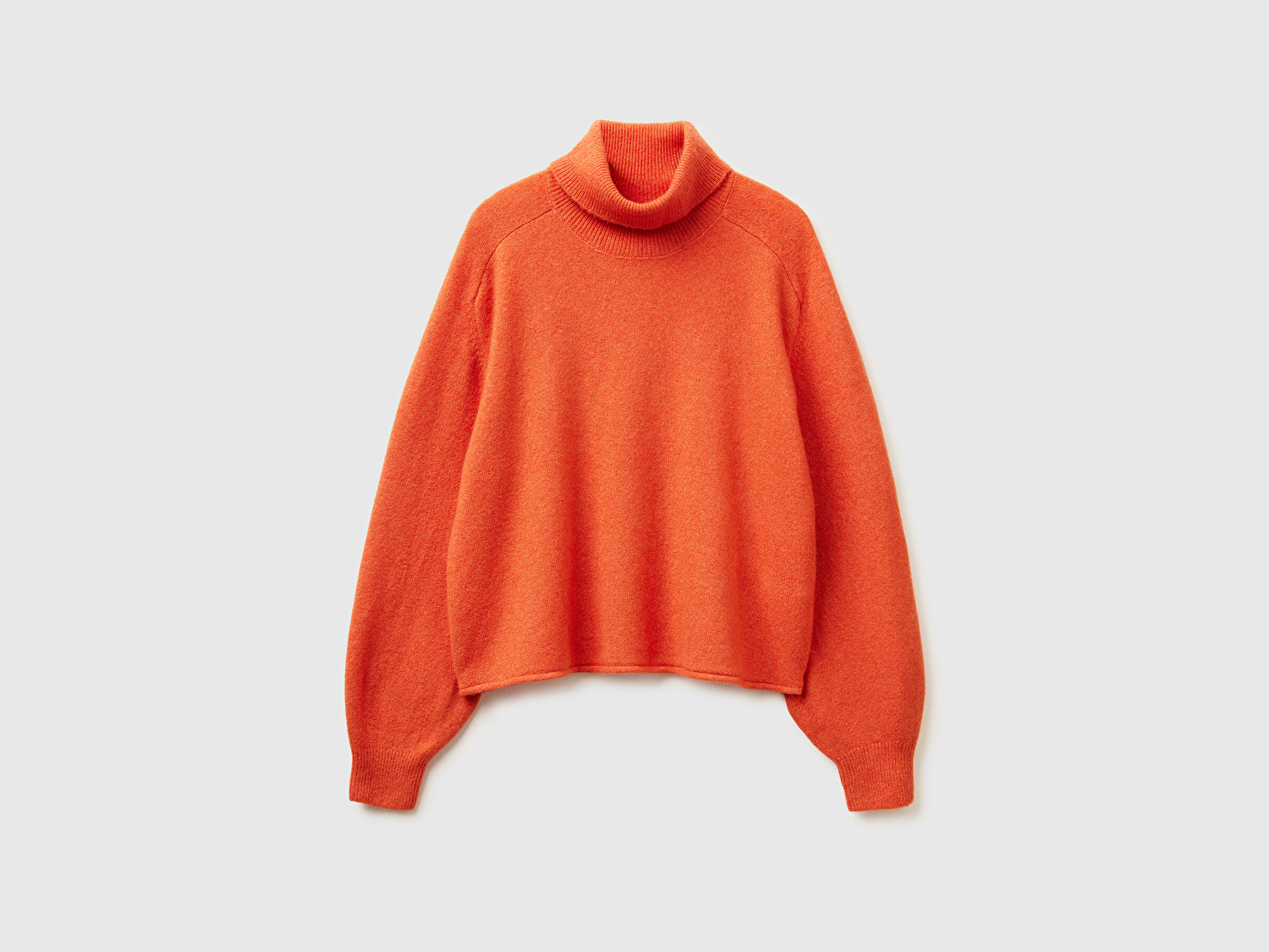 Benetton Kadın Turuncu Akrilik ve Yün Karışımlı Düşük Omuzlu Balıkçı Yaka Kazak