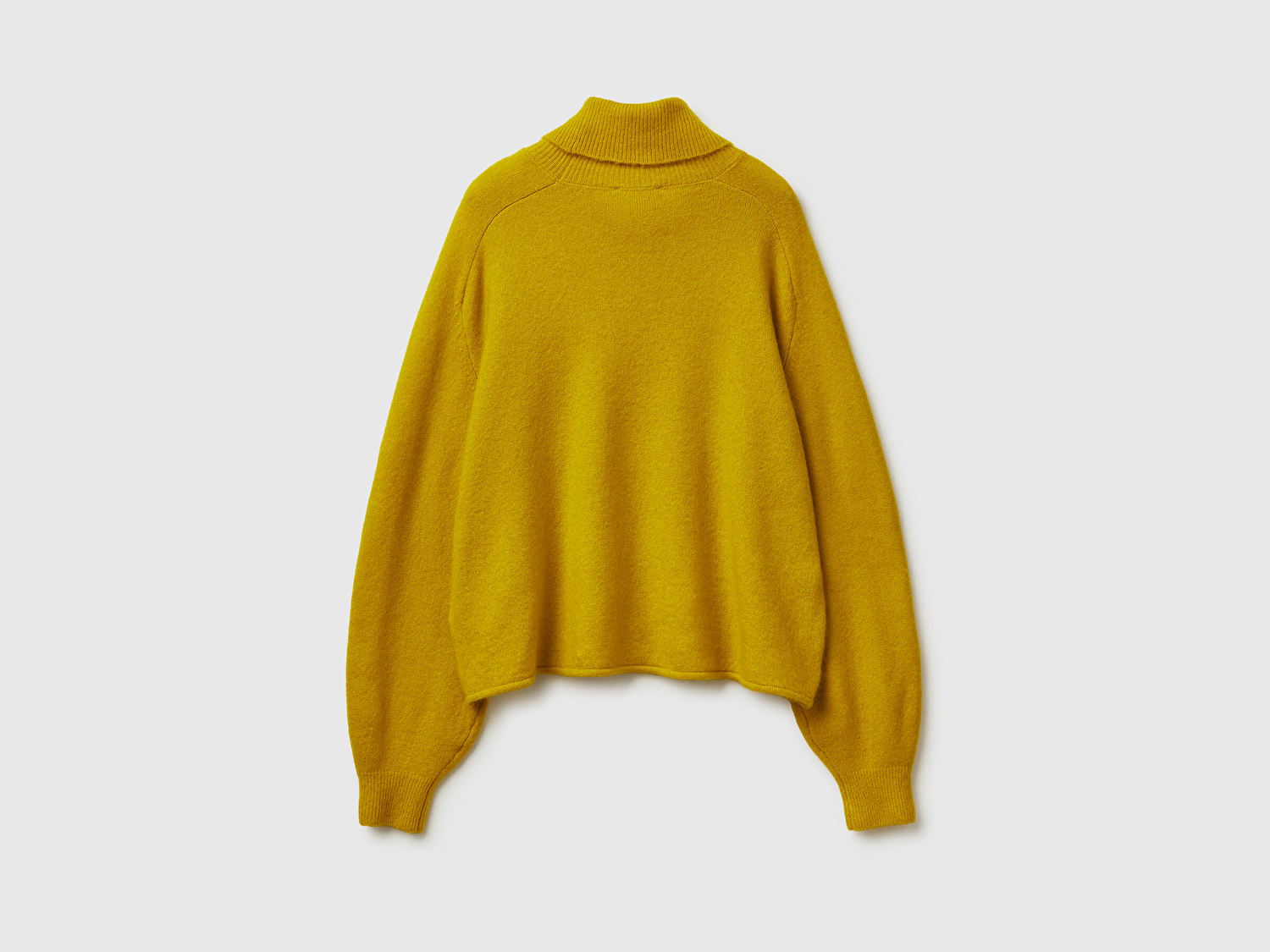 Benetton Kadın Sarı Akrilik ve Yün Karışımlı Düşük Omuzlu Balıkçı Yaka Kazak