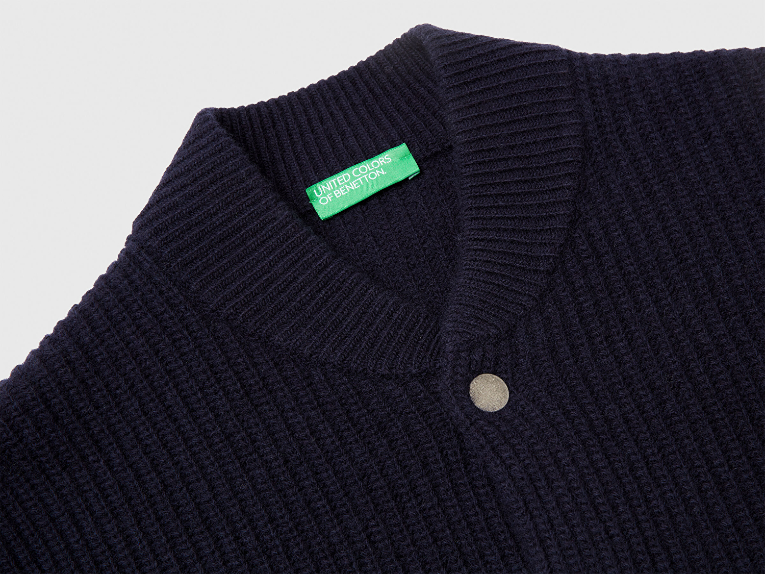 Benetton Erkek Lacivert Yün Karışımlı Önü Cep Detaylı Çıtçıt Düğmeli Hırka