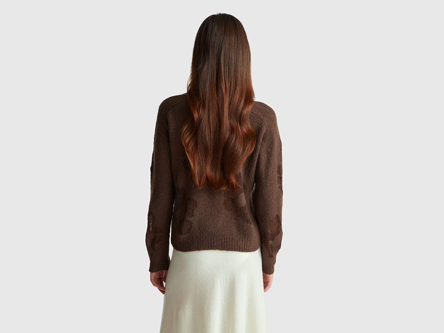 Benetton Kadın Koyu Kahverengi Akrilik ve Yün Karışımlı Desenli Bisiklet Yaka Kazak