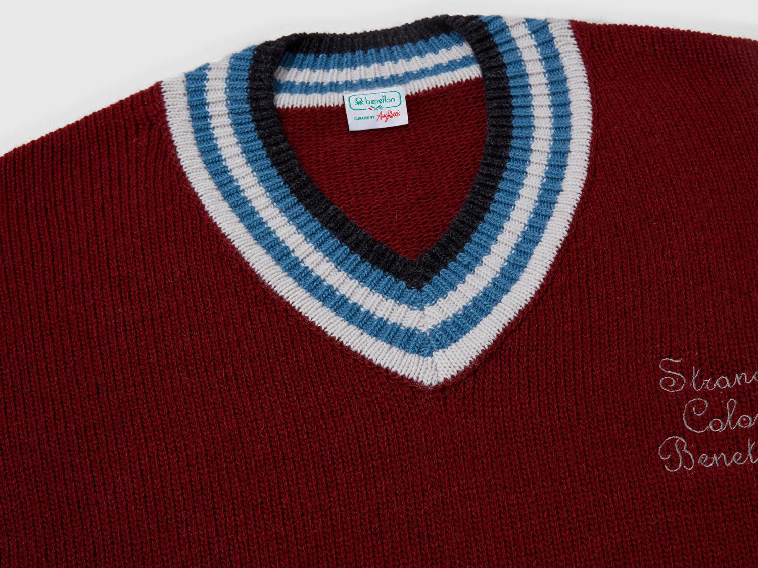 Benetton Erkek  Yün Karışımlı V Yaka Stranger Things Kazak