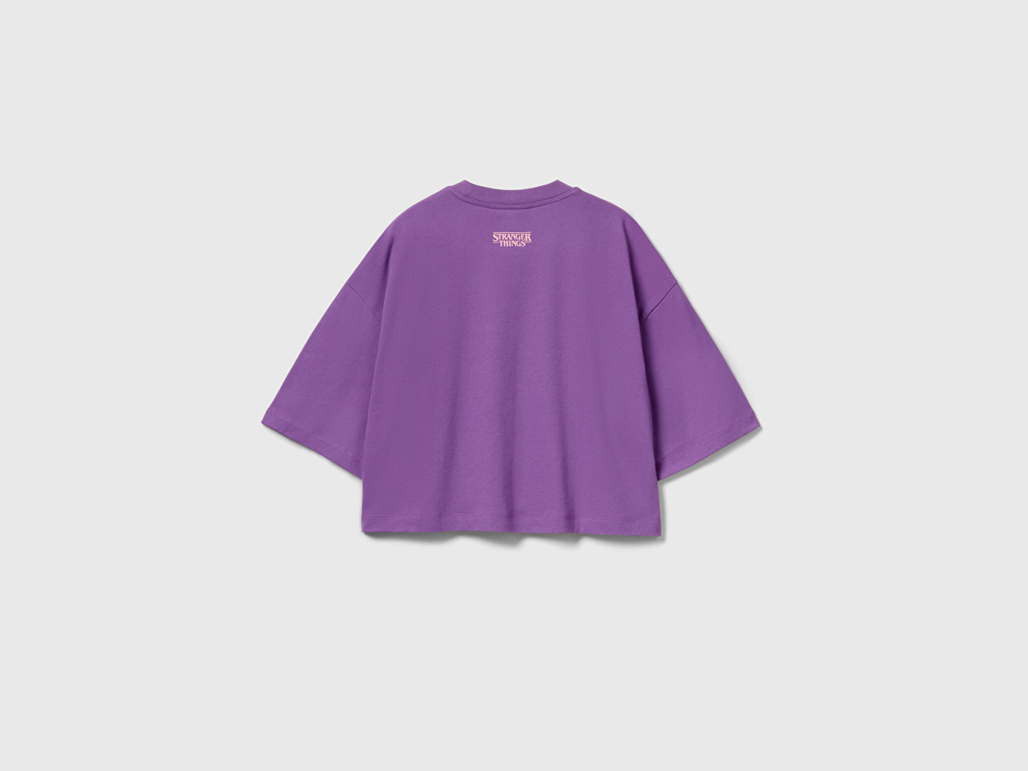 Benetton Kadın Mor  %100 Pamuk Boxy Fit Crop Stranger Things Baskılı T-shirt
