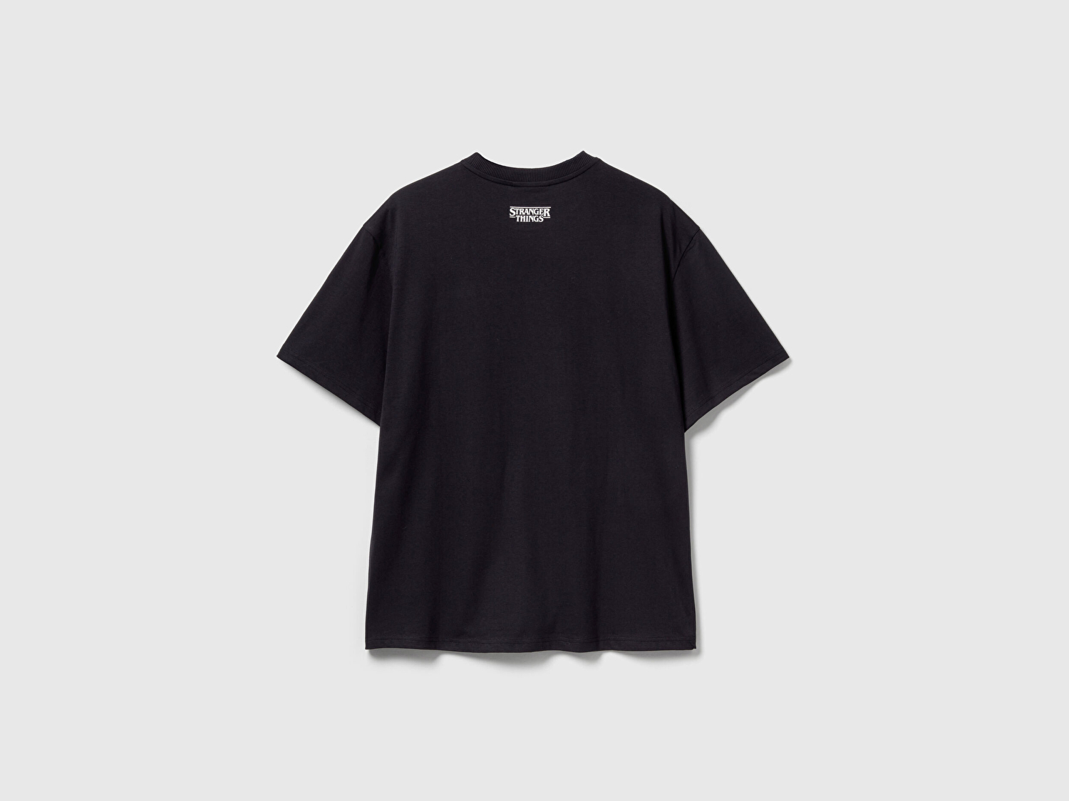 Benetton Erkek  %100 Pamuk Regular Fit Stranger Things Baskılı T-Shirt