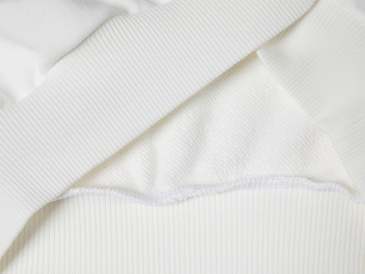 Benetton Kız Çocuk %100 Pamuk Kısa Kesim Stranger Things Ön Baskı Detaylı Ribanalı Sweatshirt