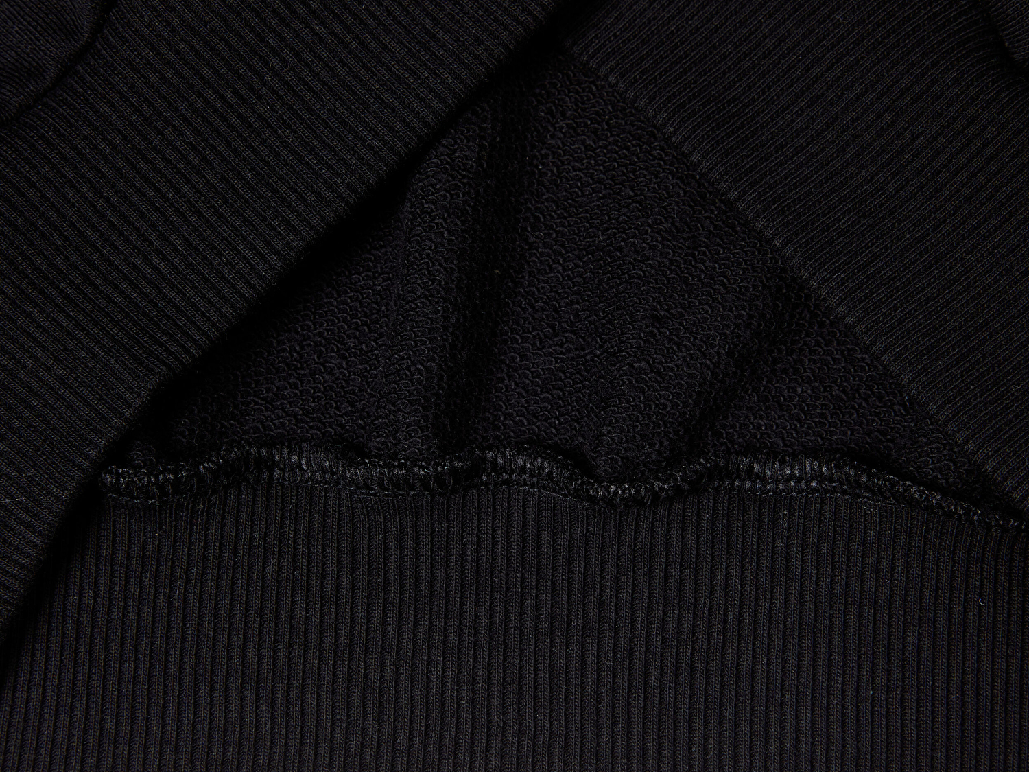 Benetton Kız Çocuk %100 Pamuk Kısa Kesim Stranger Things Ön Baskı Detaylı Ribanalı Sweatshirt