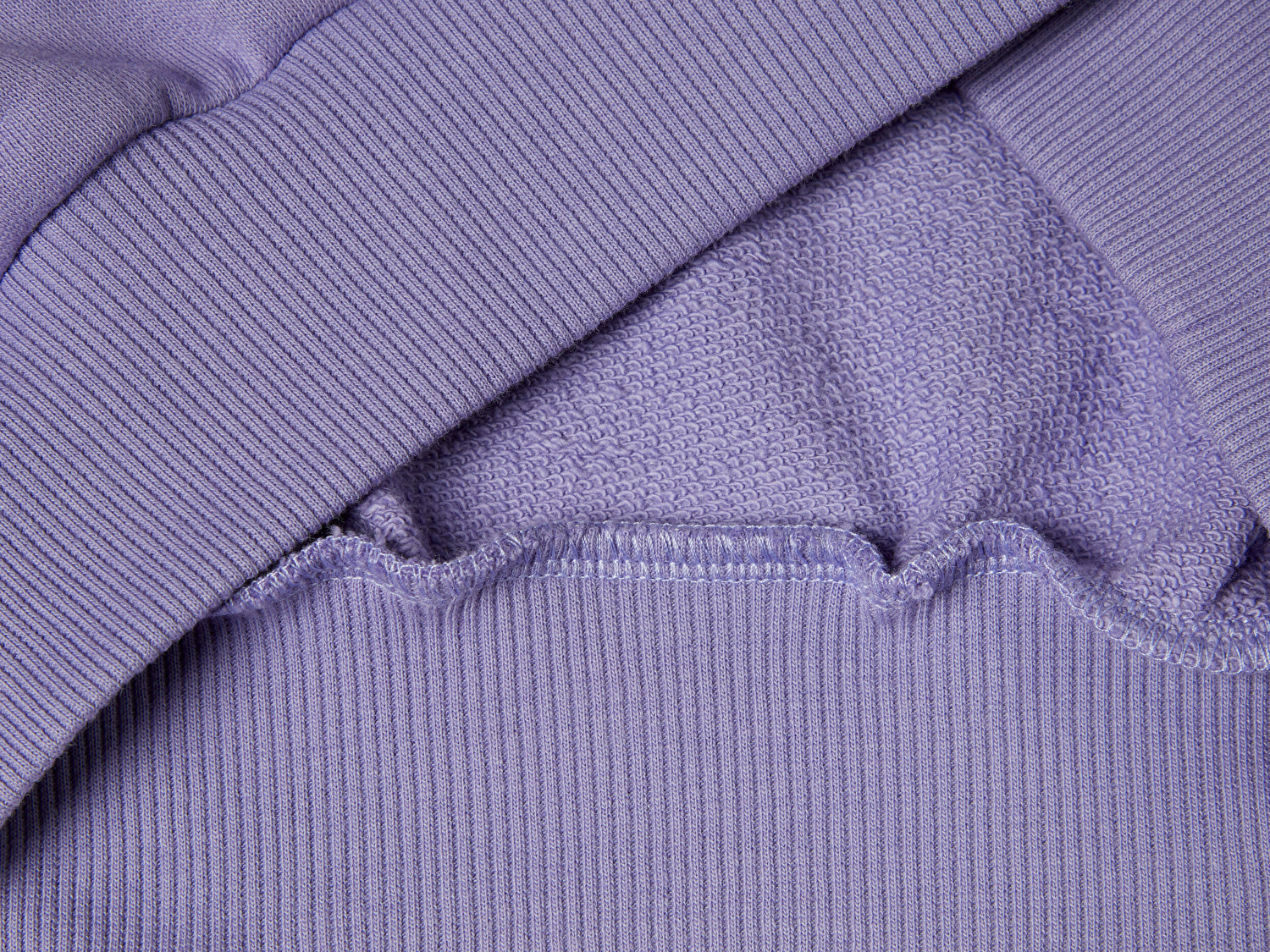 Benetton Kız Çocuk %100 Pamuk Kısa Kesim Stranger Things Ön Baskı Detaylı Ribanalı Sweatshirt