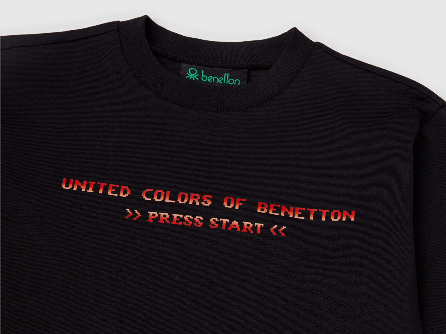 Benetton Erkek Çocuk %100 Pamuk Stranger Things Çift Kollu Baskılı Uzun Kollu T-Shirt