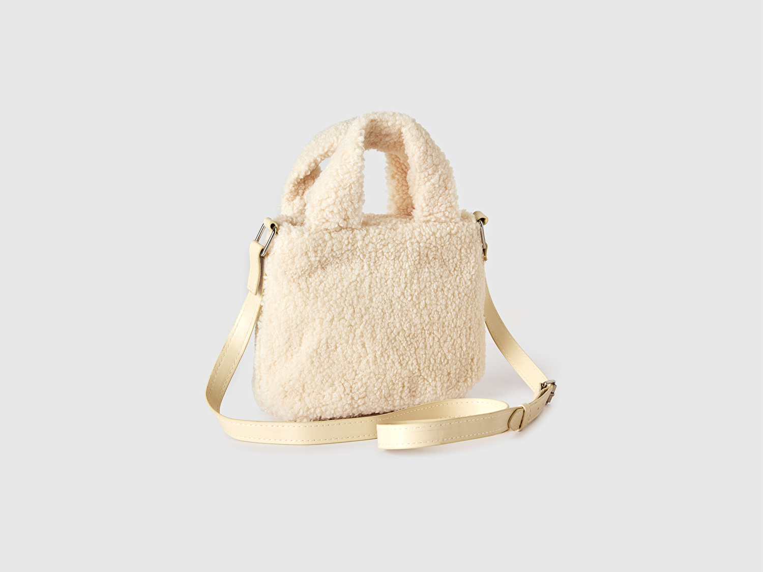 Benetton Kız Çocuk Ekru Logo Baskılı Cepli Teddy Omuz Çanta