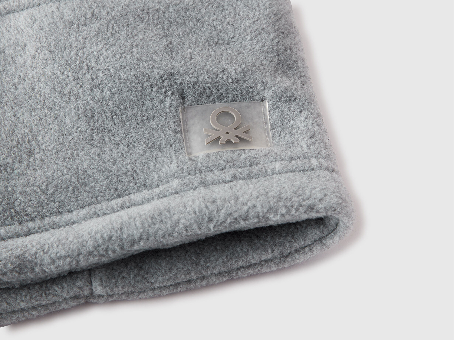 Benetton Erkek Bebek Gri Melanj Logo Detaylı  Boyunluk