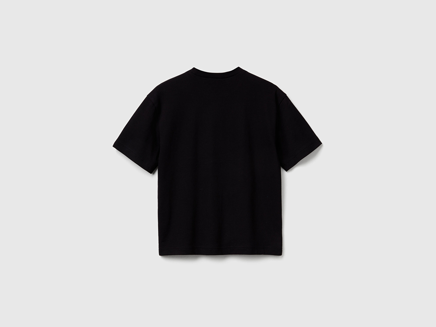 Benetton Erkek Çocuk Siyah %100 Pamuk Stranger Things Ön Baskılı Kısa Kollu T-Shirt