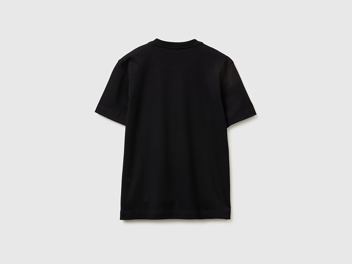 Benetton Kadın Siyah %100 Pamuk Etek Ucu Logo Detaylı Bisiklet Yaka T-Shirt