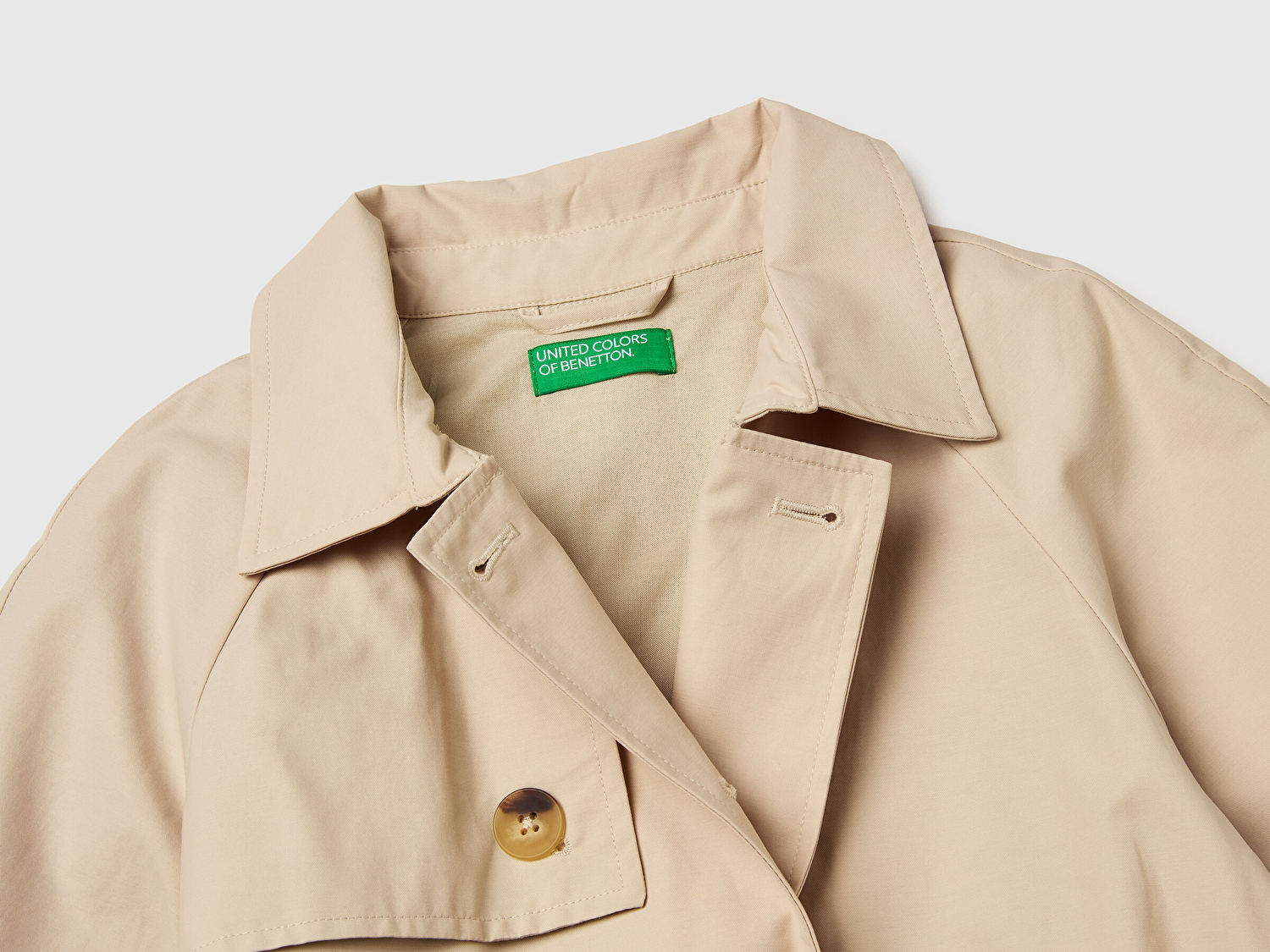 Benetton Kız Çocuk Bej Kuşaklı Çift Düğmeli Su Geçirmez Kloş Trençkot