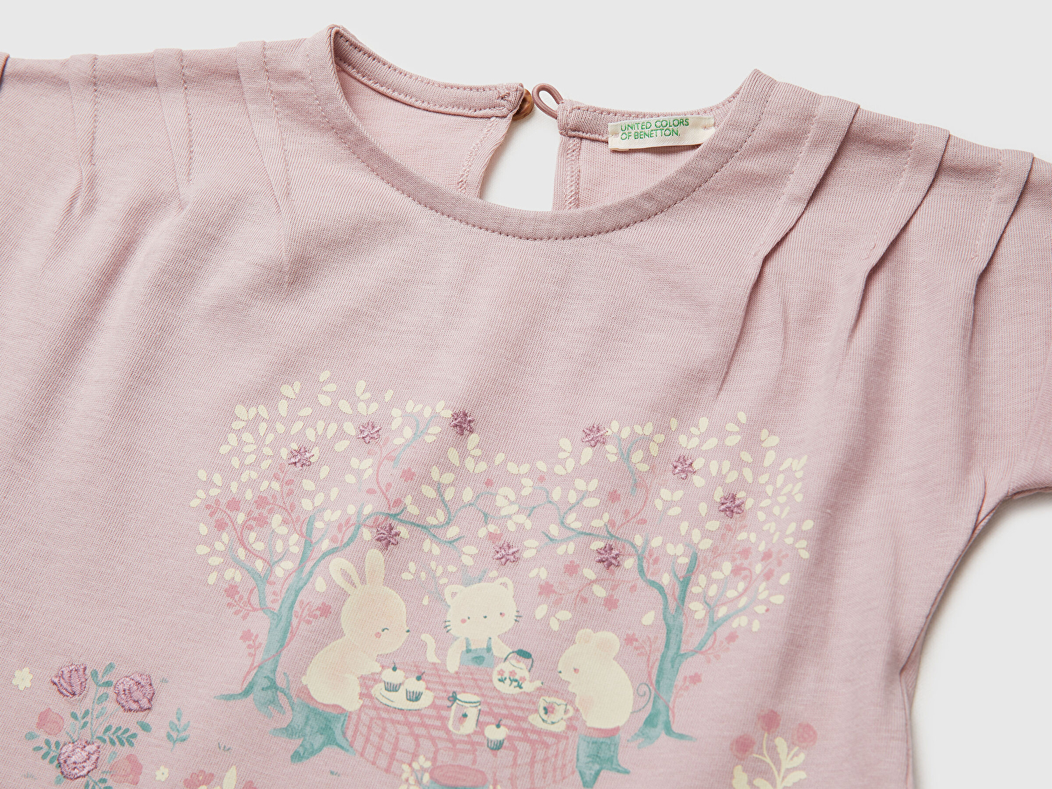 Benetton Bebek Gül Kurusu Su Bazlı Baskılı İşlemeli Arkası Düğmeli Kimono Kol T-Shirt