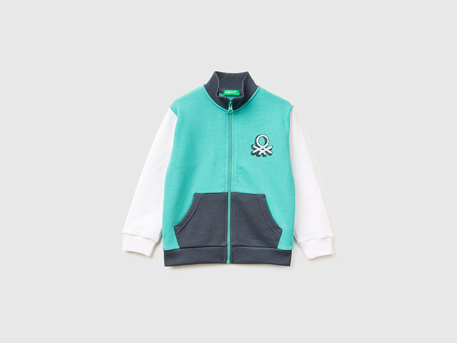 Benetton Erkek Bebek Turkuaz Mix Logo Baskılı Cepli Fermuarlı Dik Yaka Sweatshirt
