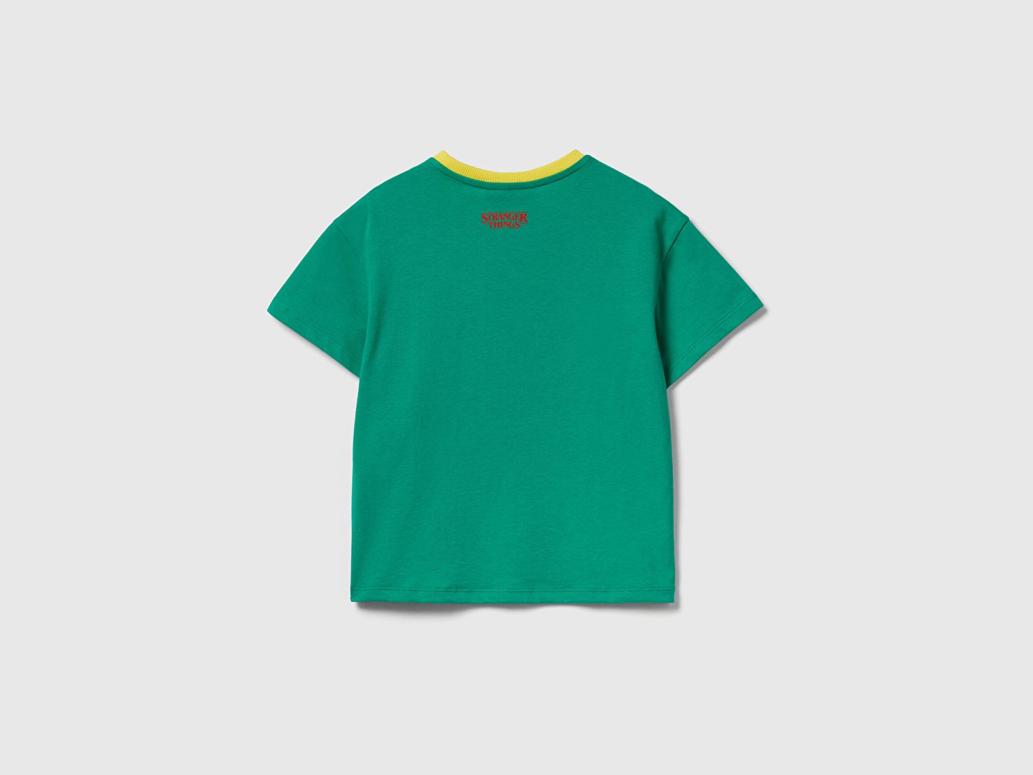 Benetton Kız Çocuk Yeşil %100 Pamuk Stranger Things Ön Baskılı Kısa Kollu T-Shirt
