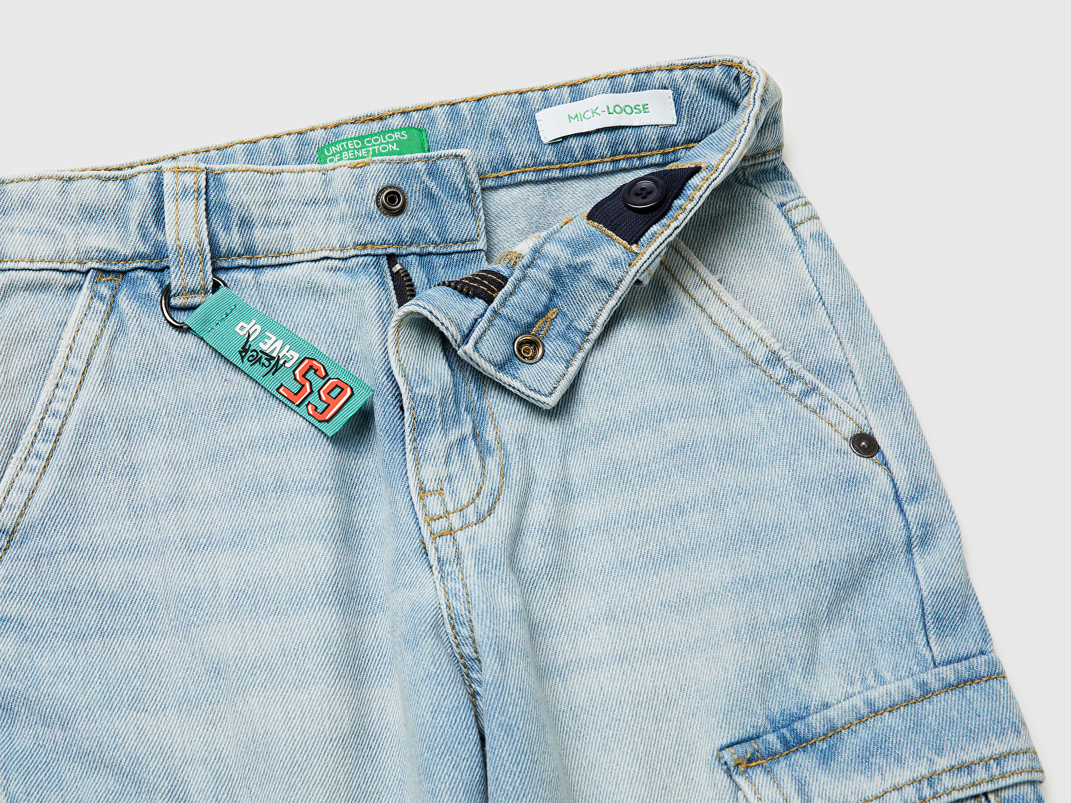 Benetton Erkek Bebek Buz Mavisi Arka Cebi Logo İşlemeli Bol Paça Denim Pantolon