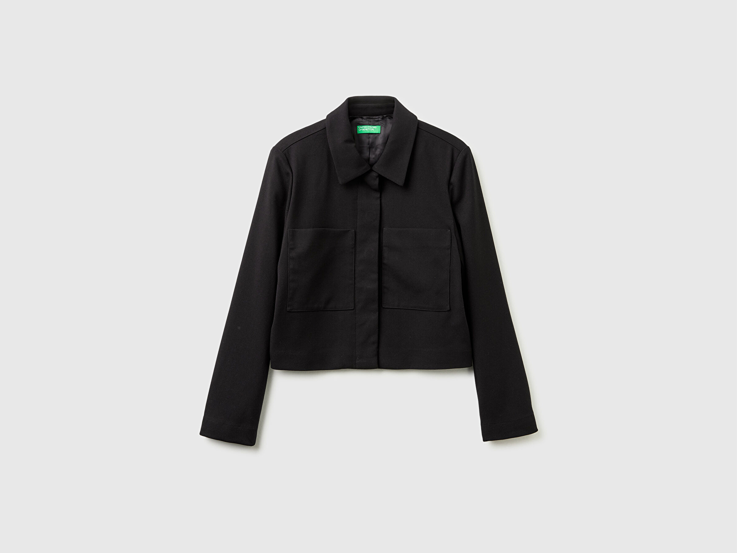 Benetton Kadın Siyah Yün Karışımlı Gizli Düğmeli Yama Cepli Kısa Ceket
