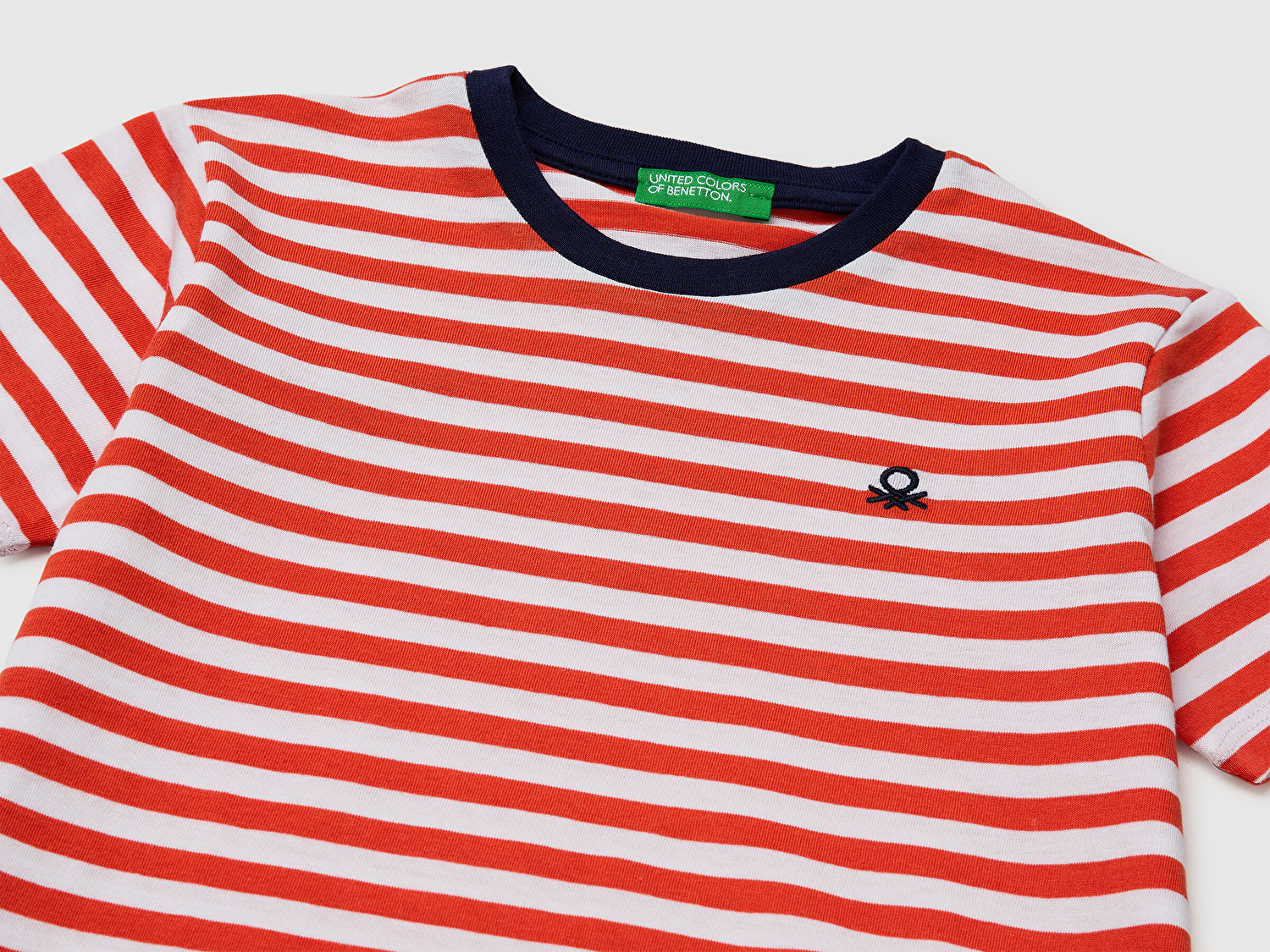 Benetton Erkek Bebek Kırmızı Mix İplik Boyalı Logo İşlemeli Çizgili Bisiklet Yaka T-Shirt