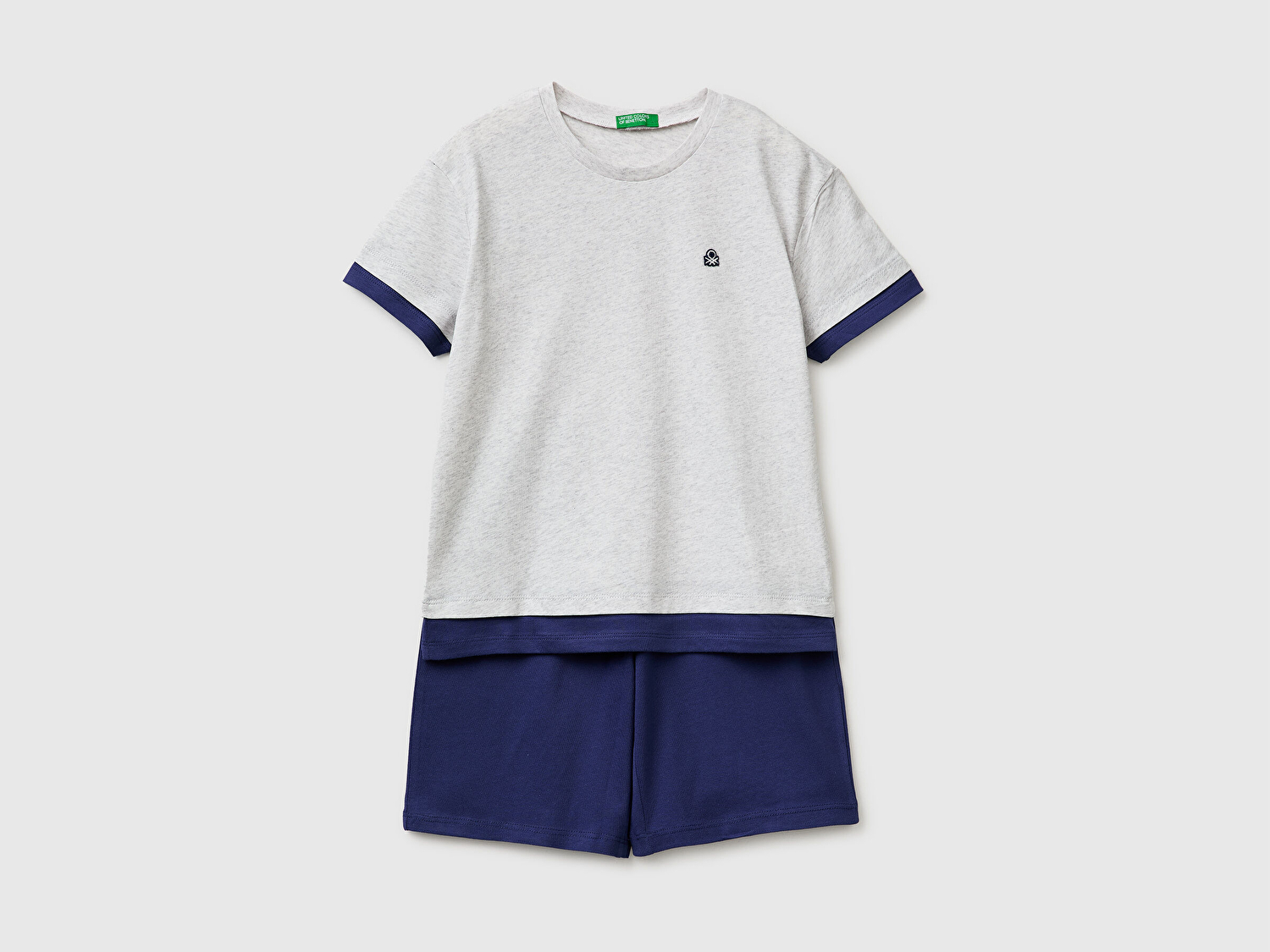 Benetton Erkek Çocuk Beyaz Göğsü Logolu Kontrast Detaylı Şortlu Pijama Takımı