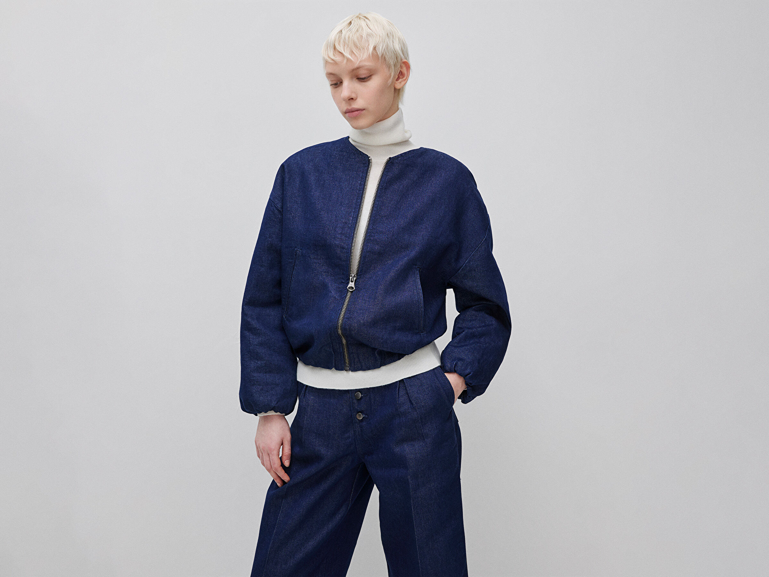 Benetton Kadın Lacivert Pamuk Karışımlı Büzgülü Oversize Denim Bomber Ceket
