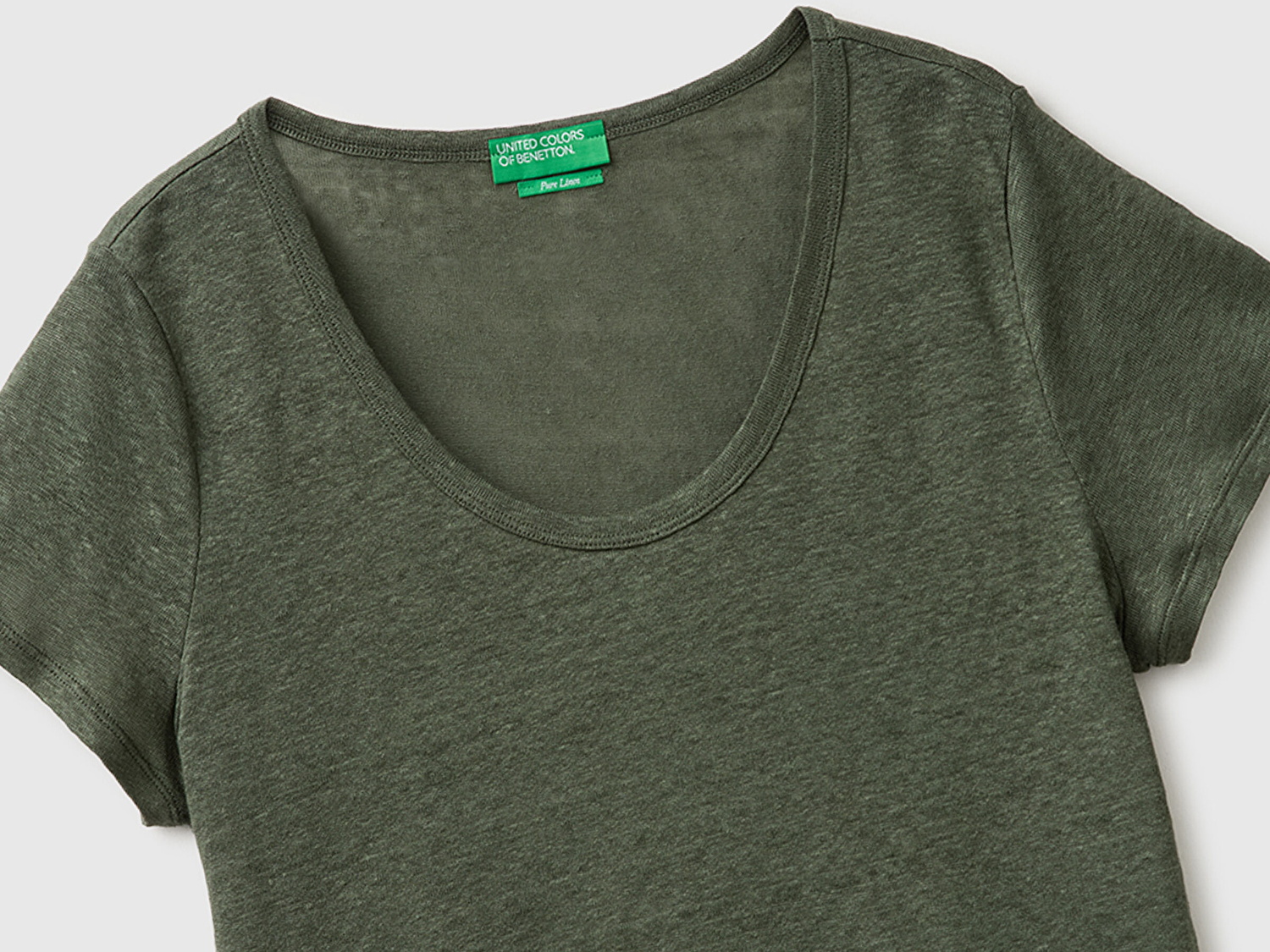 Benetton Kadın Haki %100 Keten Geniş Yaka Kısa Kollu T-Shirt