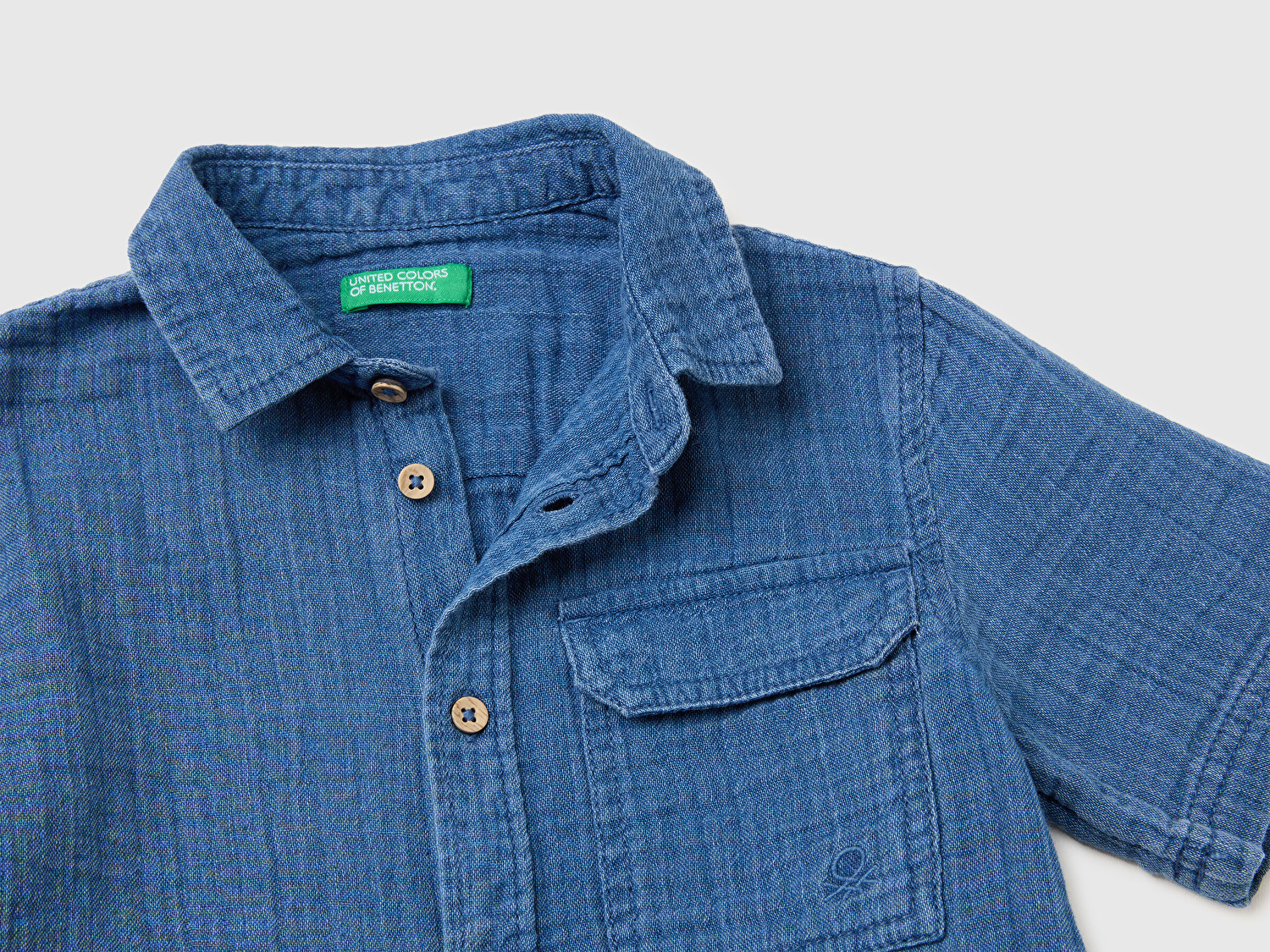 Benetton Erkek Bebek Lacivert Logo İşlemeli Yama Cepli Ahşap Düğmeli Kısa Kollu Gömlek