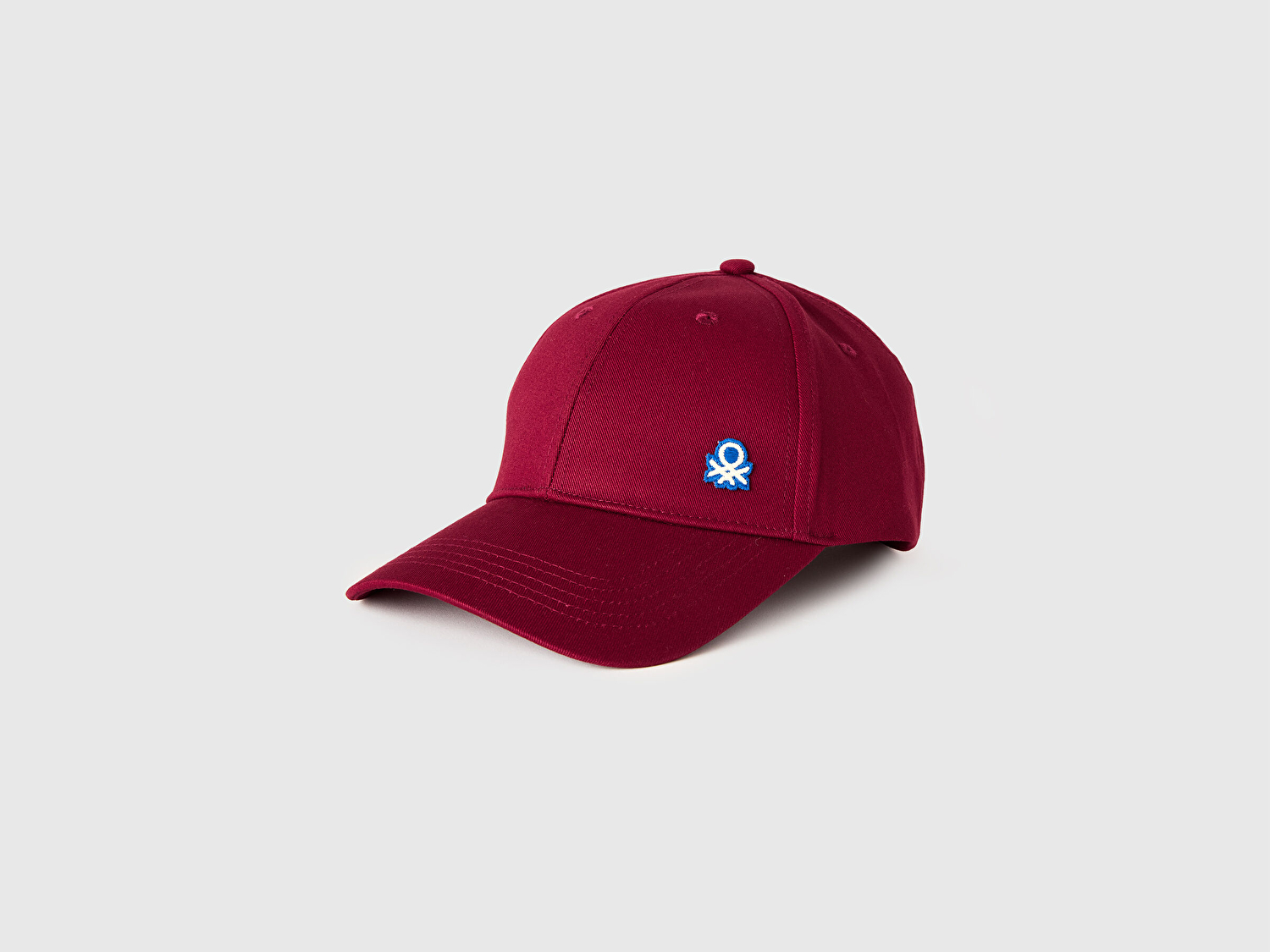 Benetton Erkek Bordo Logolu Kep